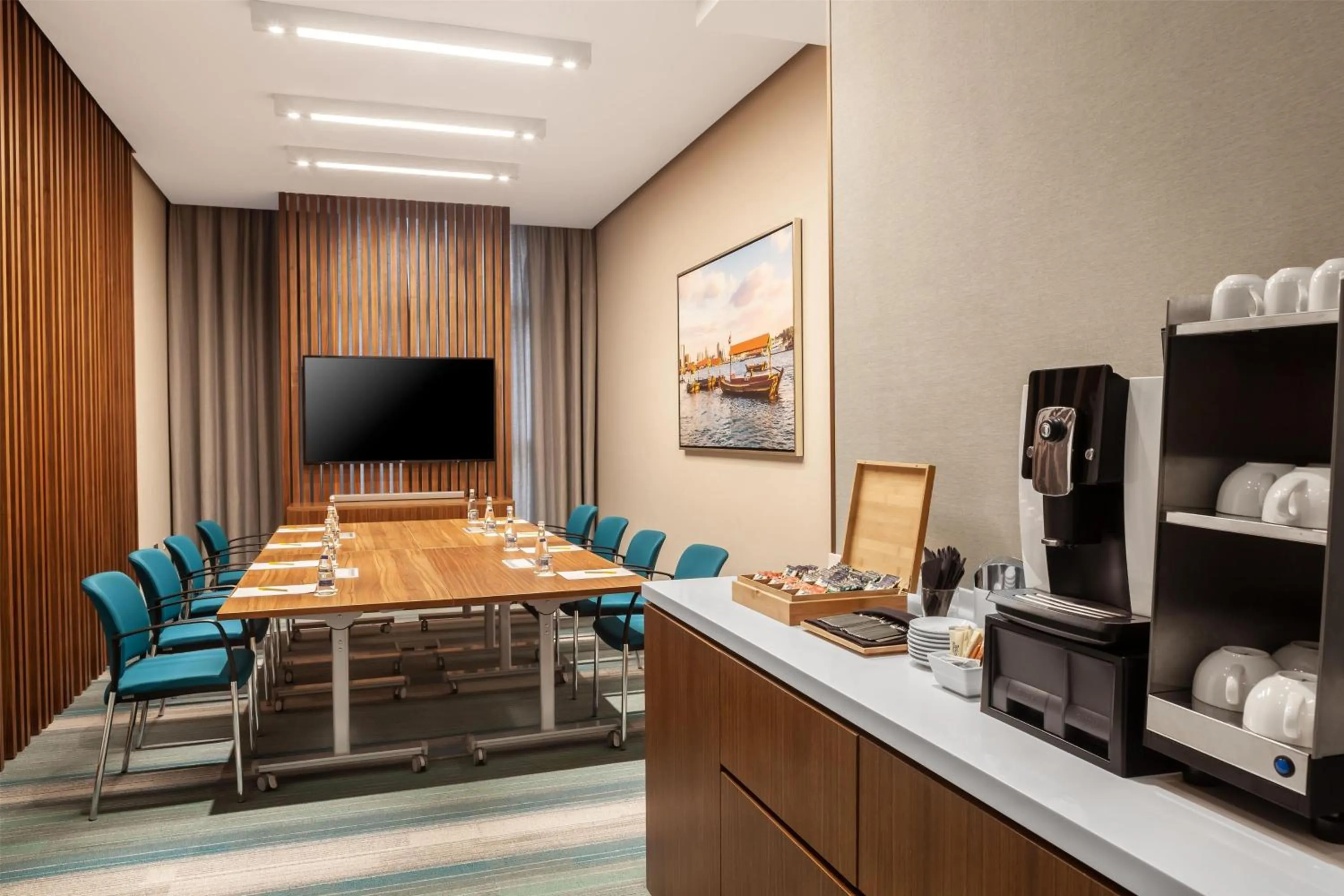 Meeting/conference room in DoubleTree by Hilton Dubai Al Jadaf