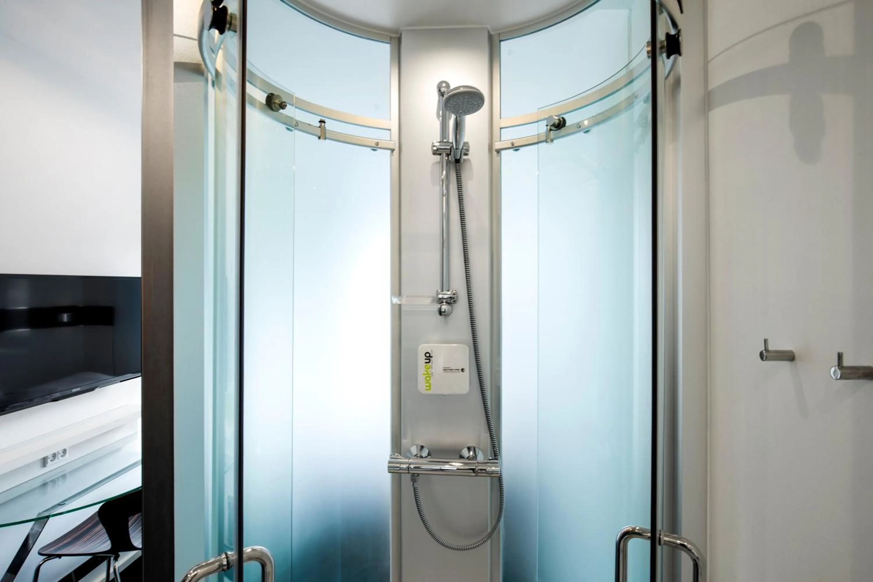 Bathroom in Wakeup Copenhagen - Bernstorffsgade