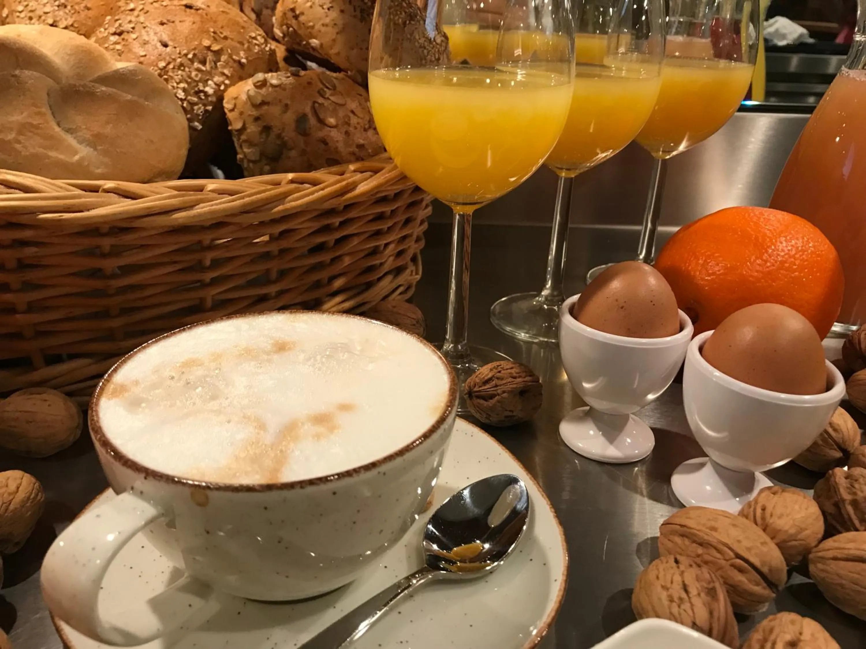 Restaurant/places to eat in HHotel Augsburg