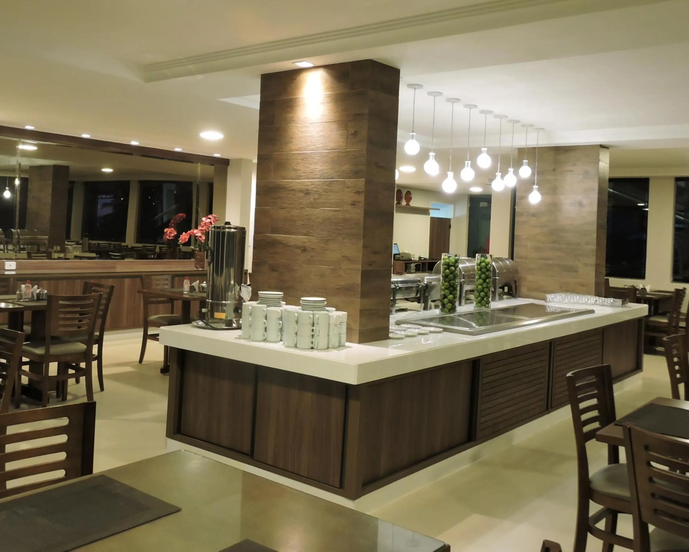 Restaurant/places to eat in Caruaru Park Hotel