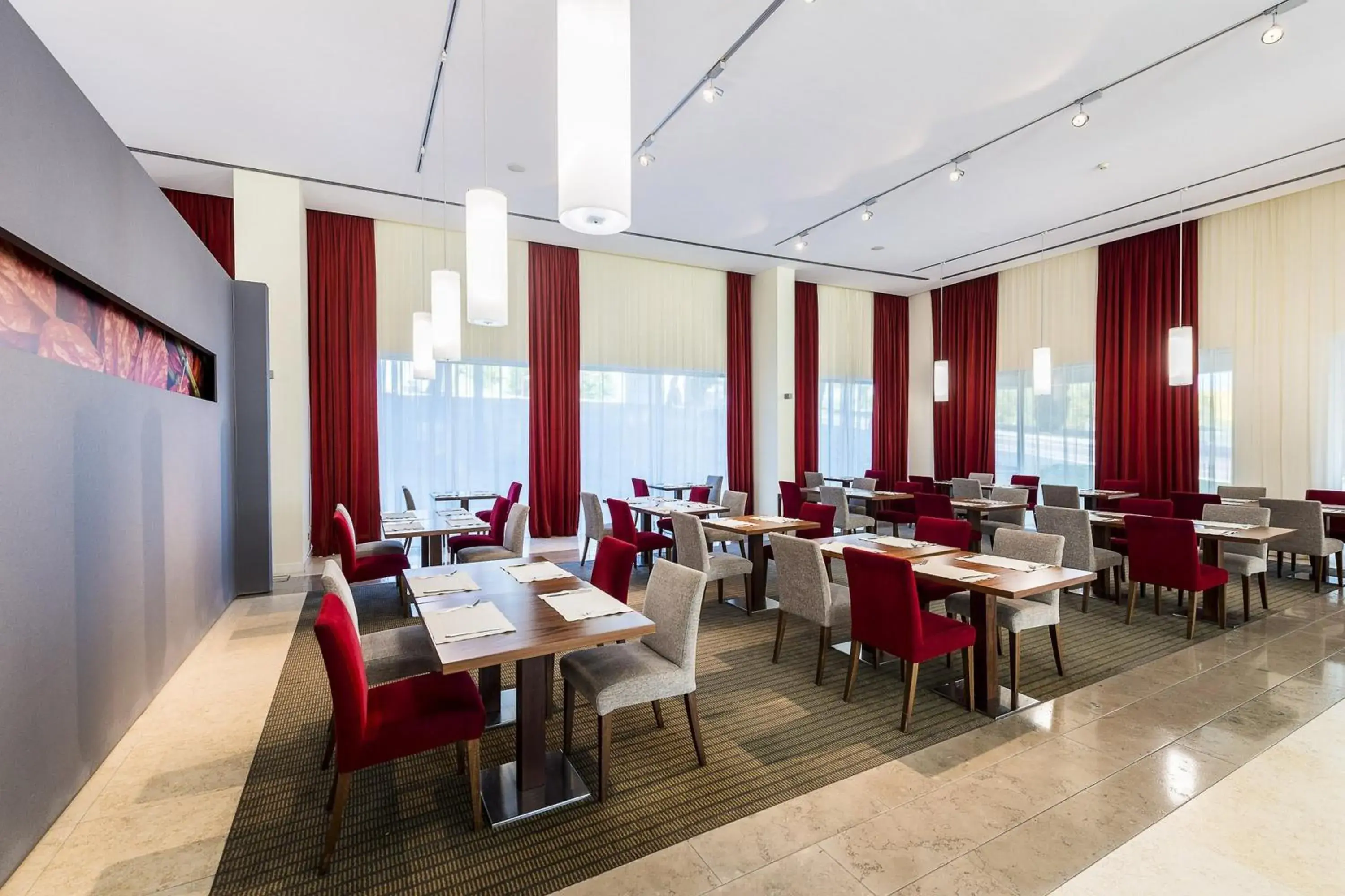 Restaurant/places to eat in Lagoas Park Hotel Restaurant/places to eat in Lagoas Park Hotel