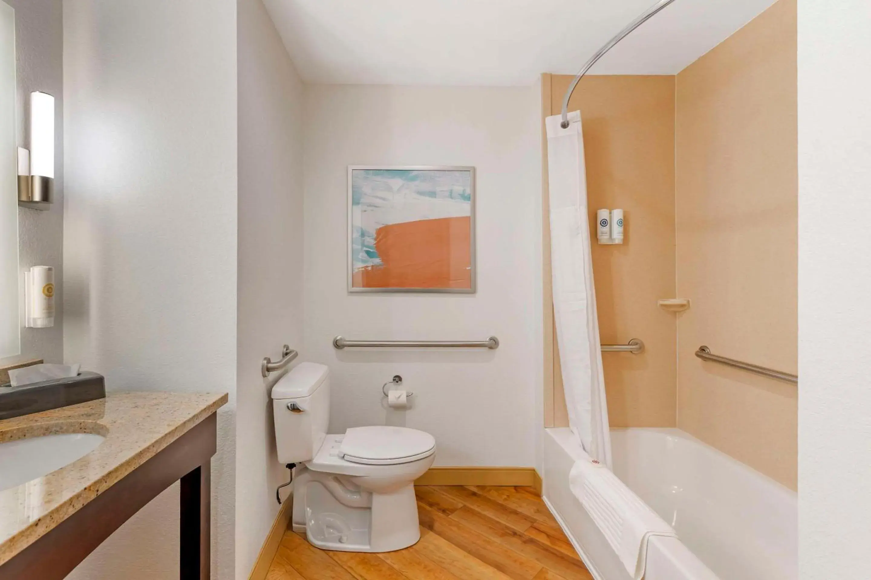 Bedroom in Comfort Inn & Suites Verona at Turning Stone Resort Casino Bedroom in Comfort Inn & Suites Verona at Turning Stone Resort Casino