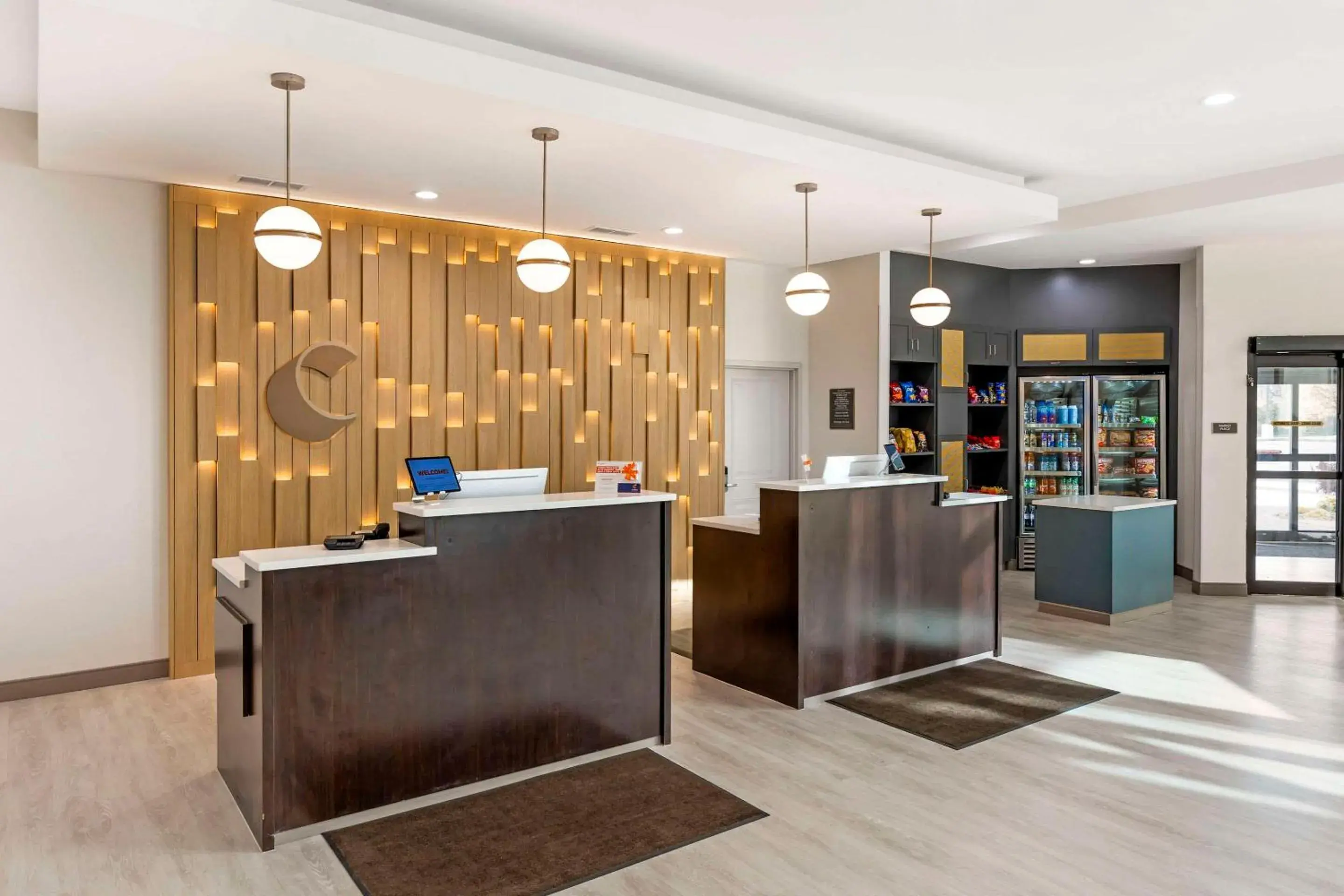 Lobby or reception in Comfort Inn & Suites Verona at Turning Stone Resort Casino Lobby or reception in Comfort Inn & Suites Verona at Turning Stone Resort Casino