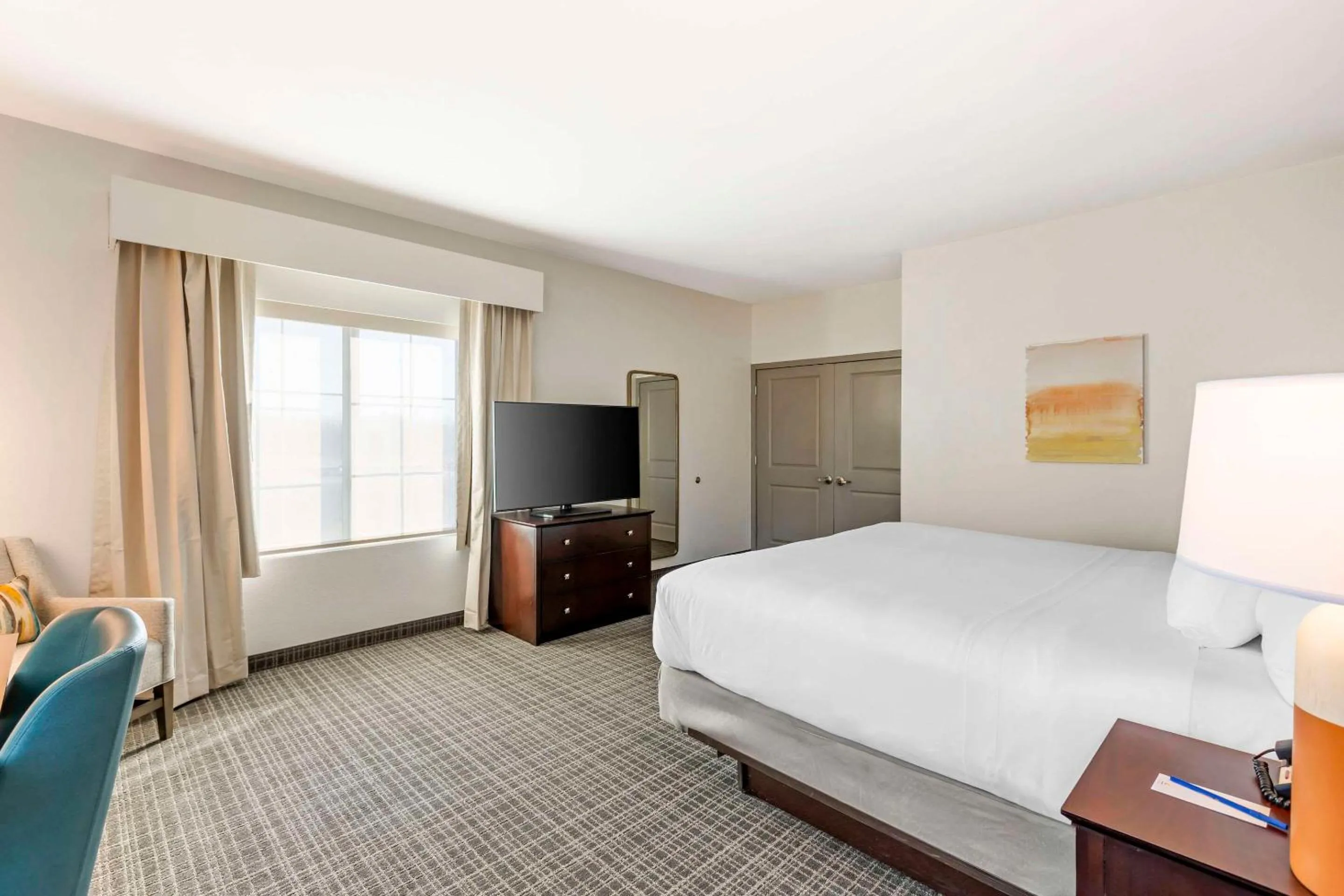 Bedroom, Bed in Comfort Inn & Suites Verona at Turning Stone Resort Casino