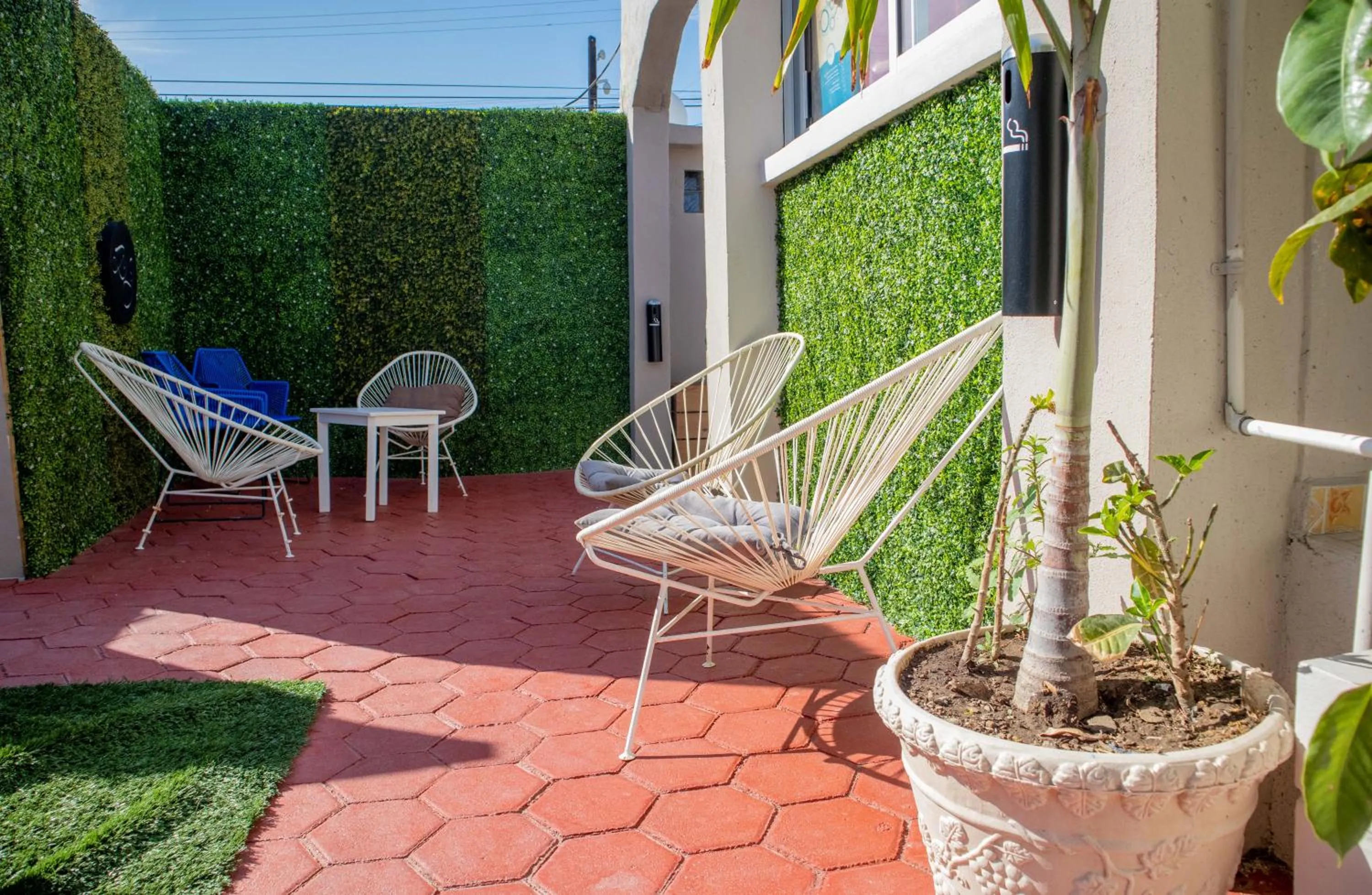 Patio in Donjuan By Melida Hotel