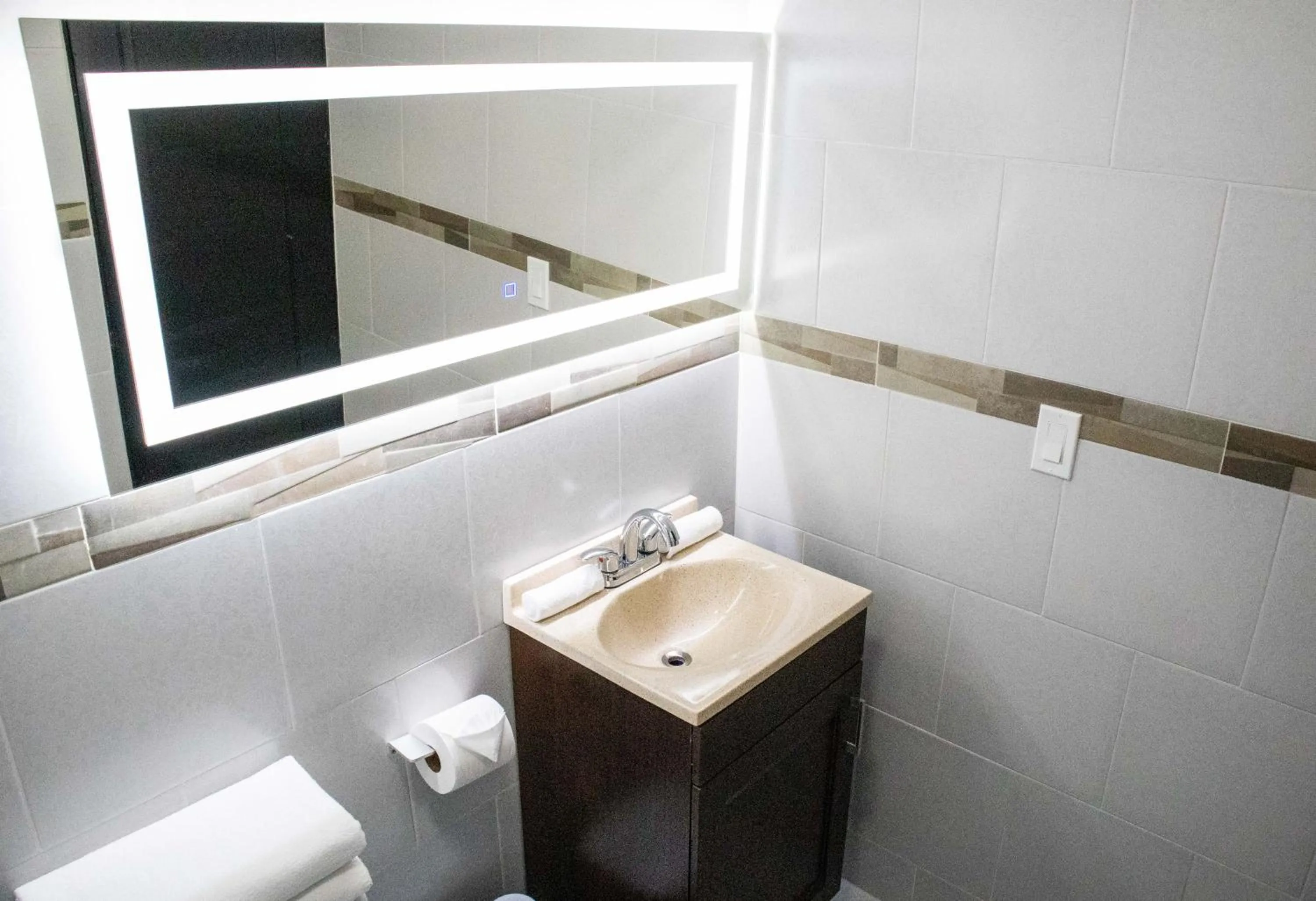 Bathroom in Donjuan By Melida Hotel