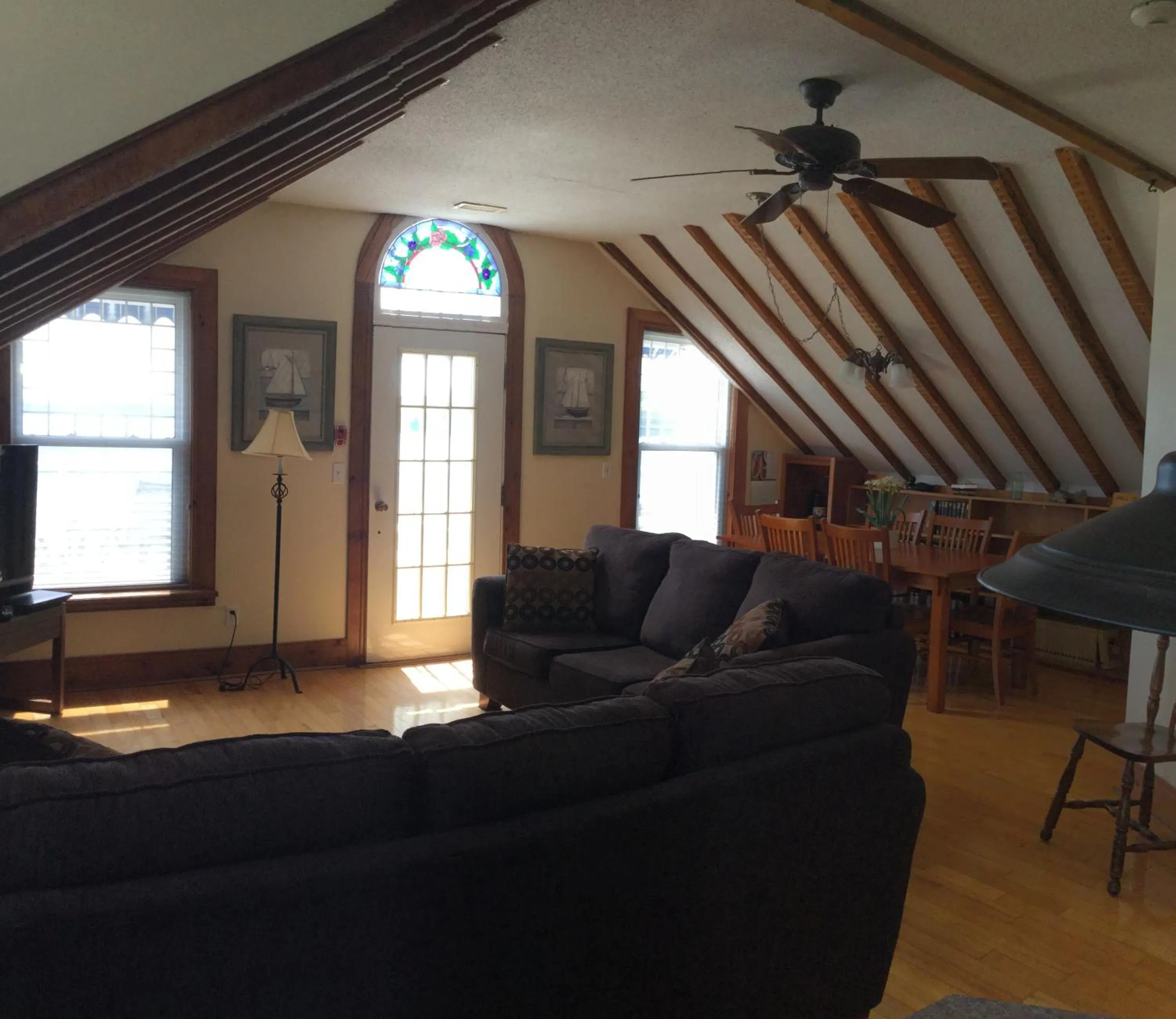 Boathouse Country Inn