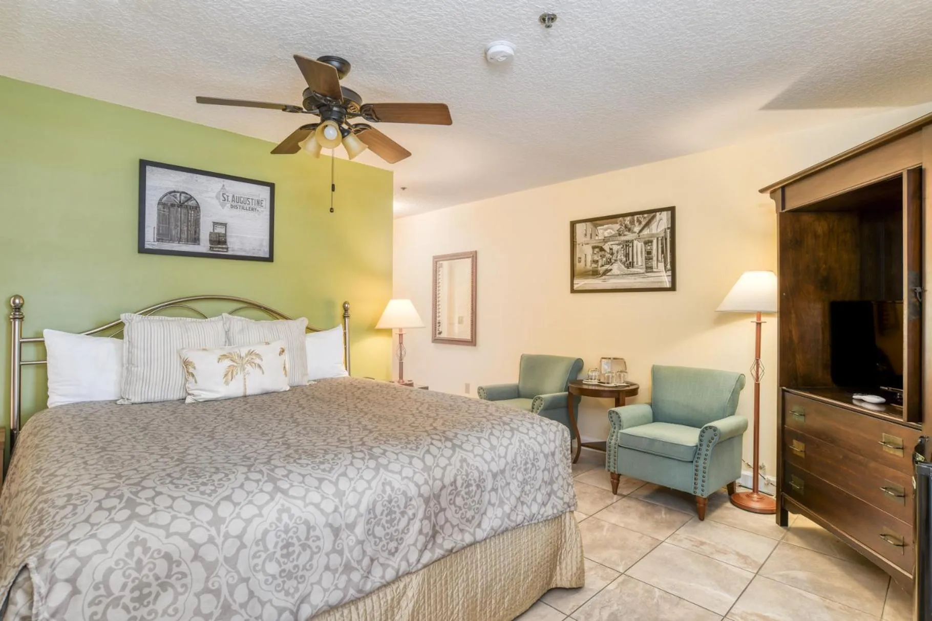 Bedroom, Bed in St George Inn - Saint Augustine