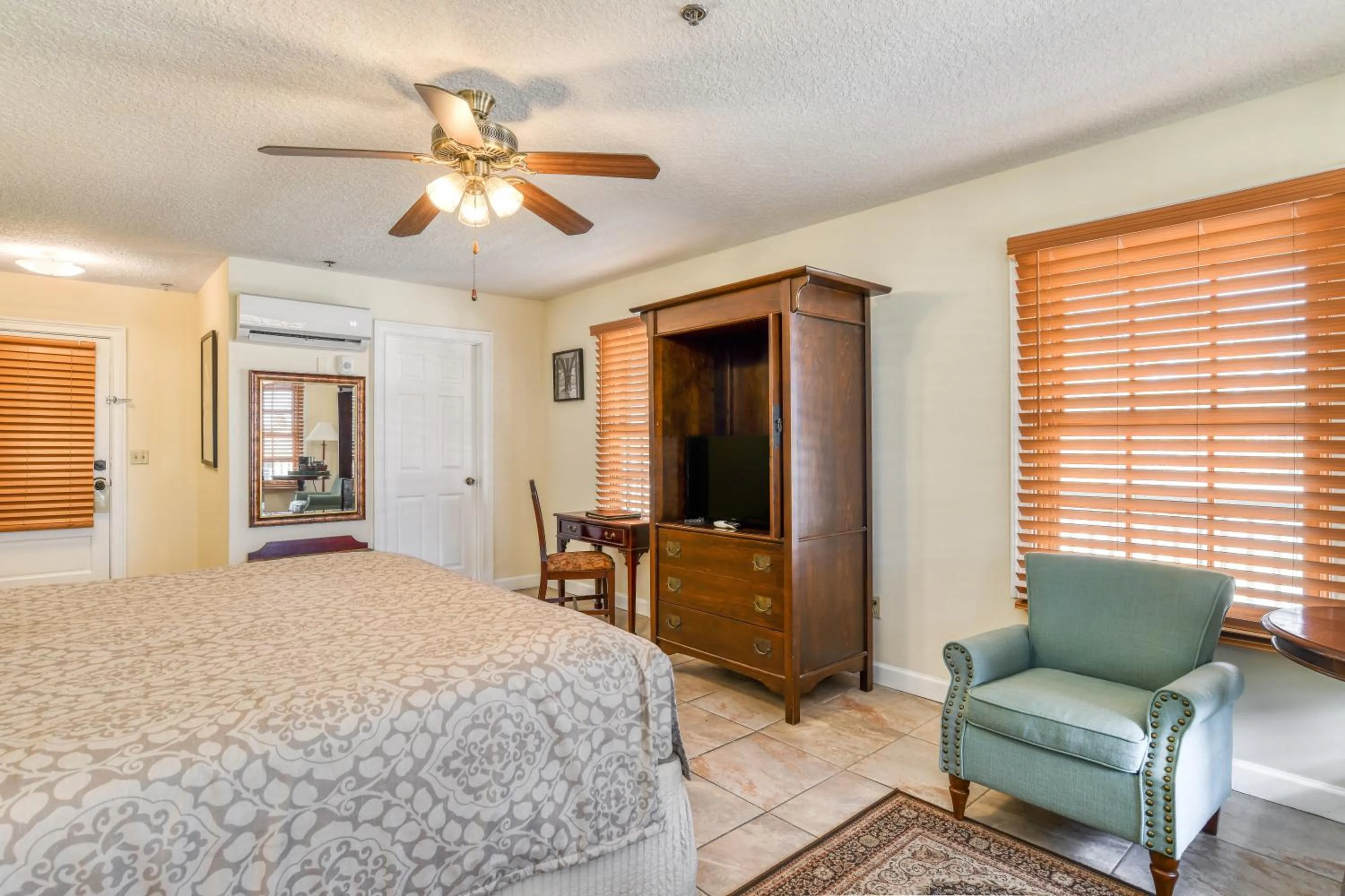 Bedroom, Bed in St George Inn - Saint Augustine