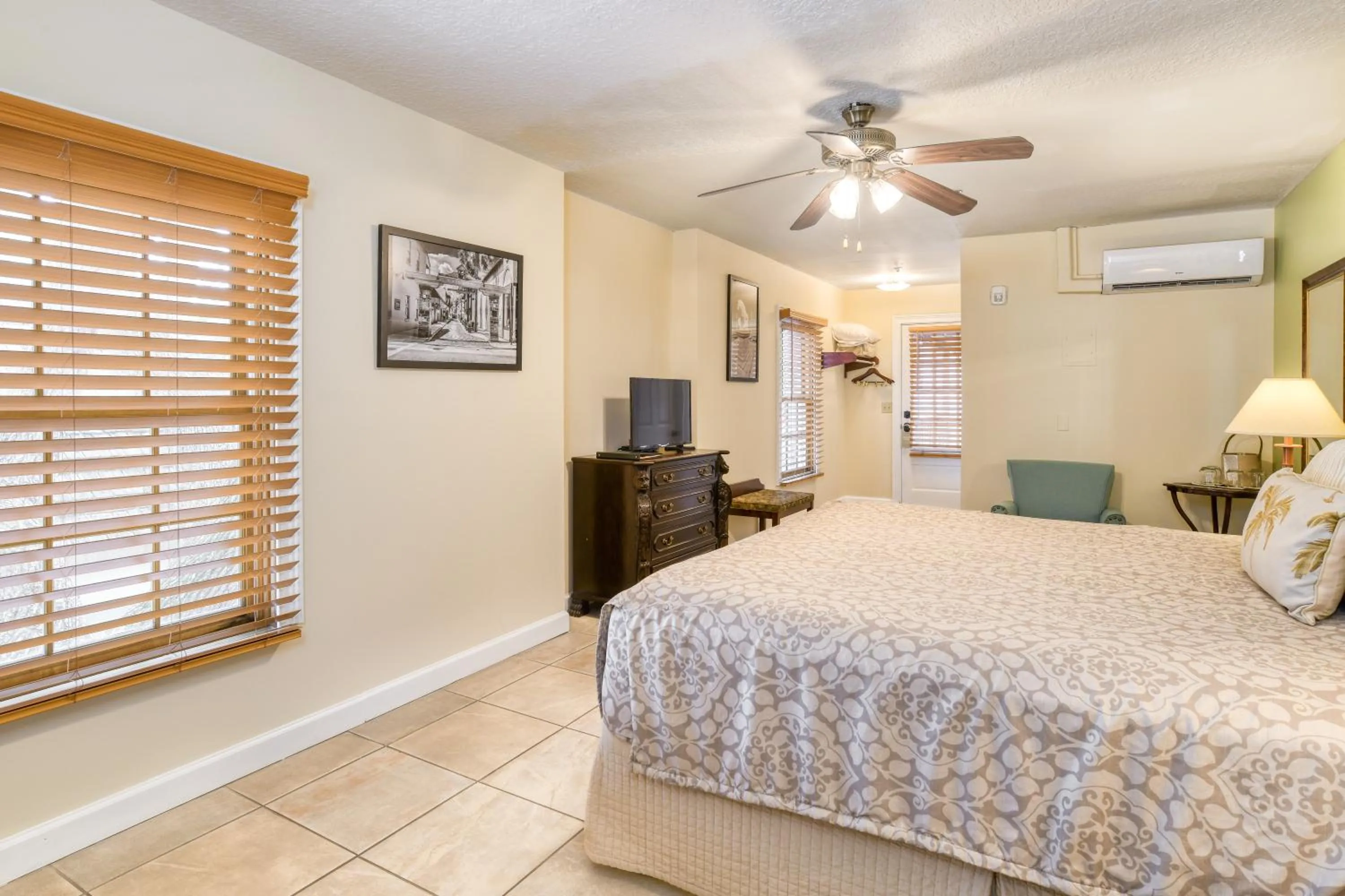 Bedroom, Bed in St George Inn - Saint Augustine