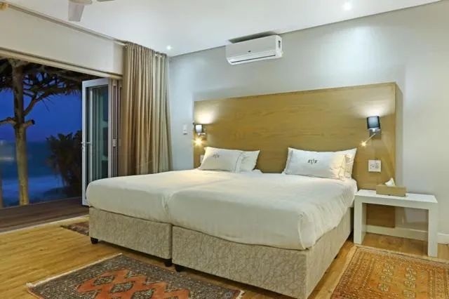 Balcony/Terrace, Bed in Vetho House Villa Ballito