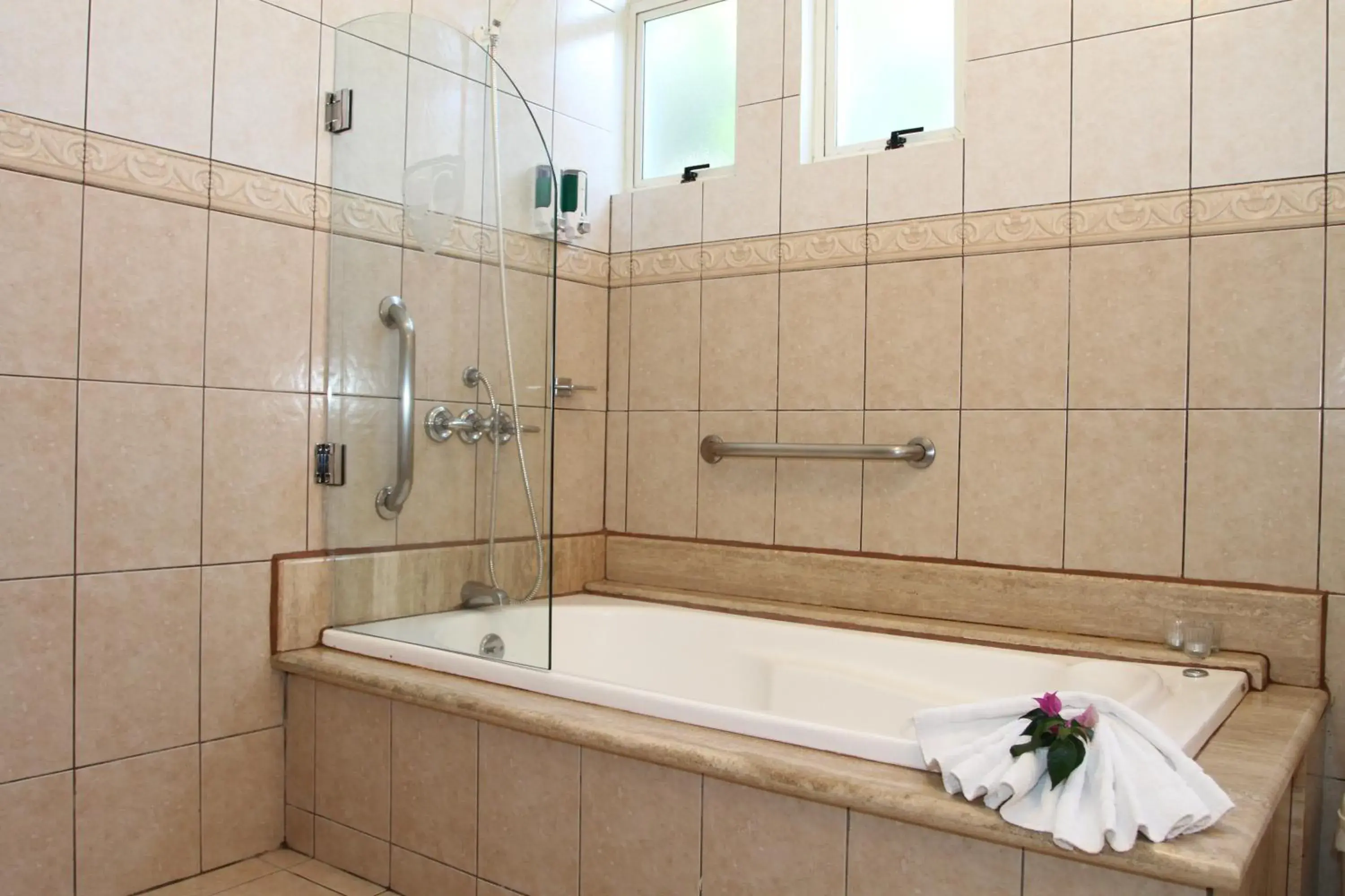 Shower in Casa Conde Apartamentos Shower in Casa Conde Apartamentos