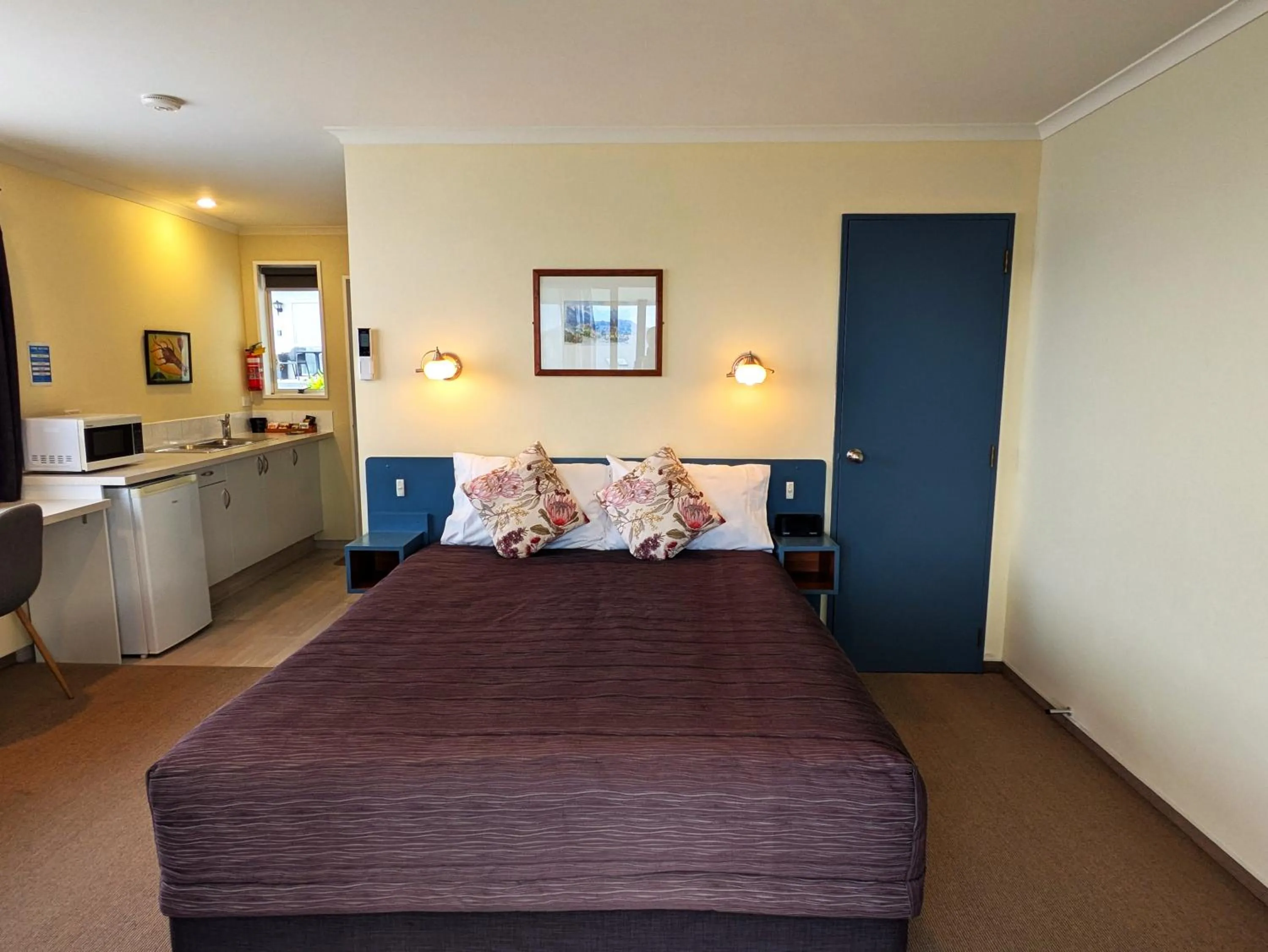 Bed in The Peninsula Kaikoura