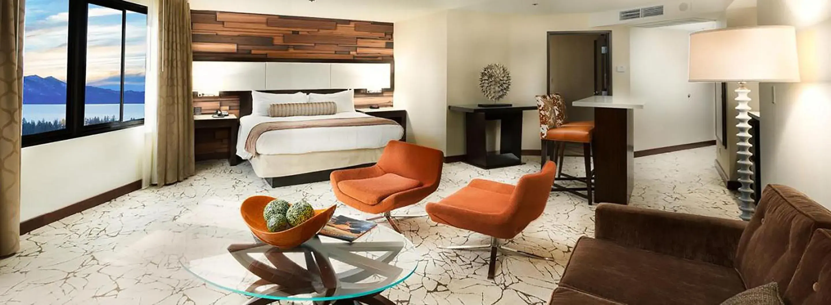 Bed in Bally's Lake Tahoe Casino Resort Bed in Bally's Lake Tahoe Casino Resort