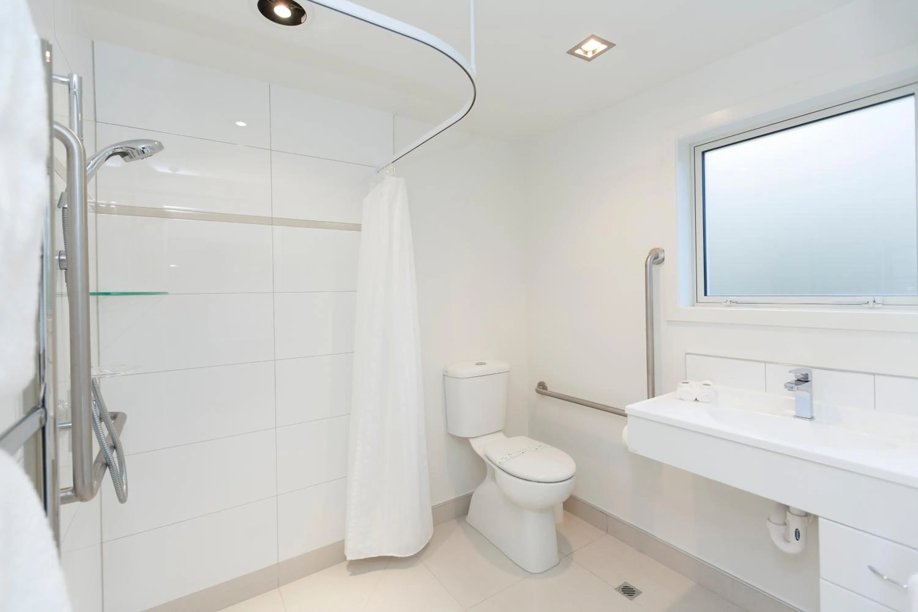 Bathroom in The Dawson Motel