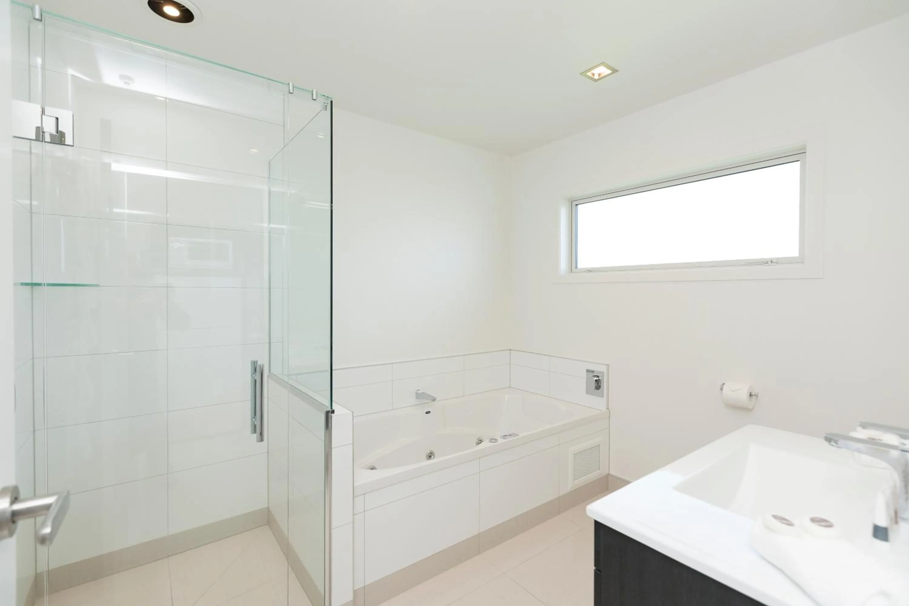 Bathroom in The Dawson Motel