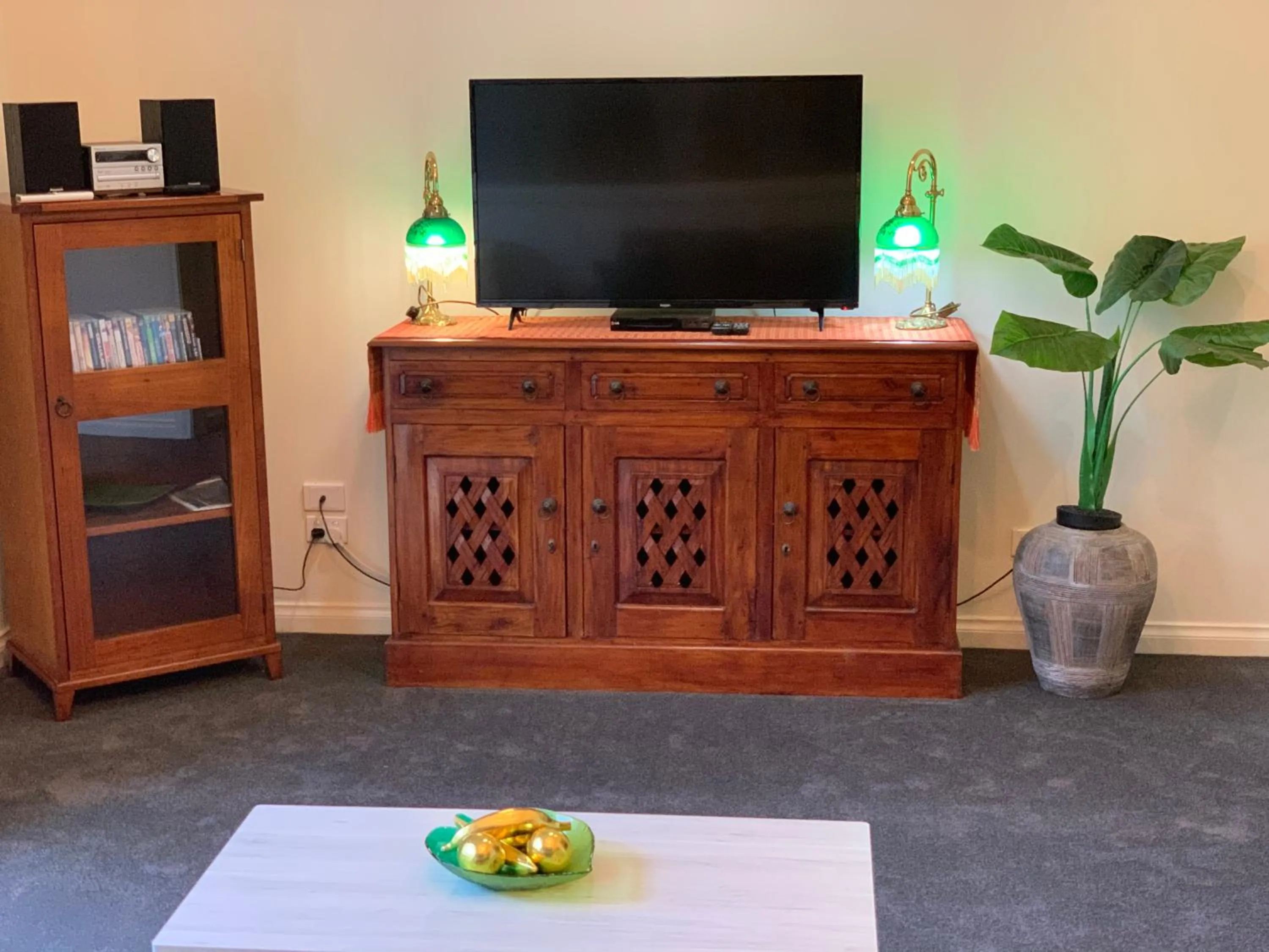 Living room in Weeroona Bed And Breakfast