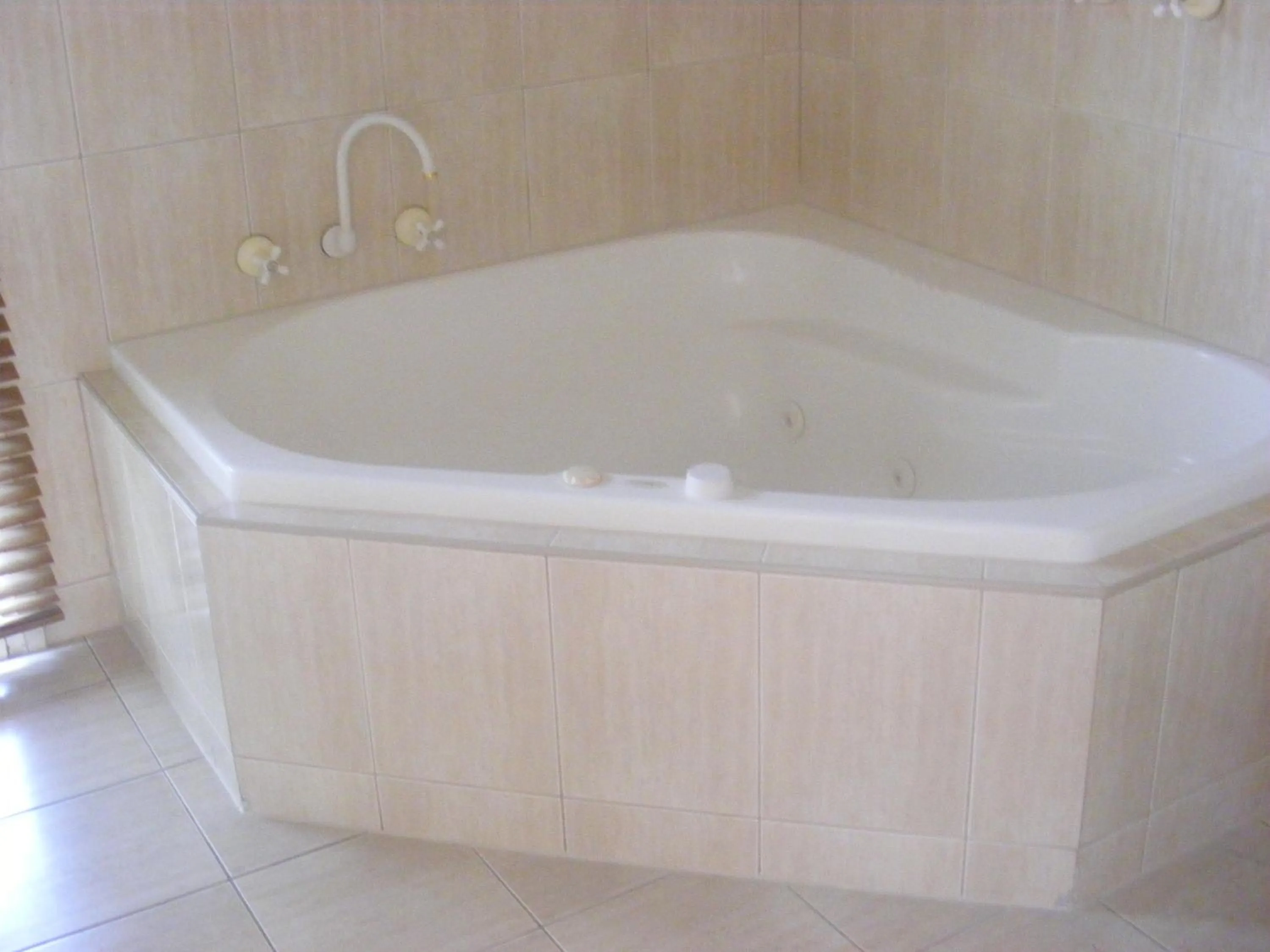 Bathroom in Weeroona Bed And Breakfast