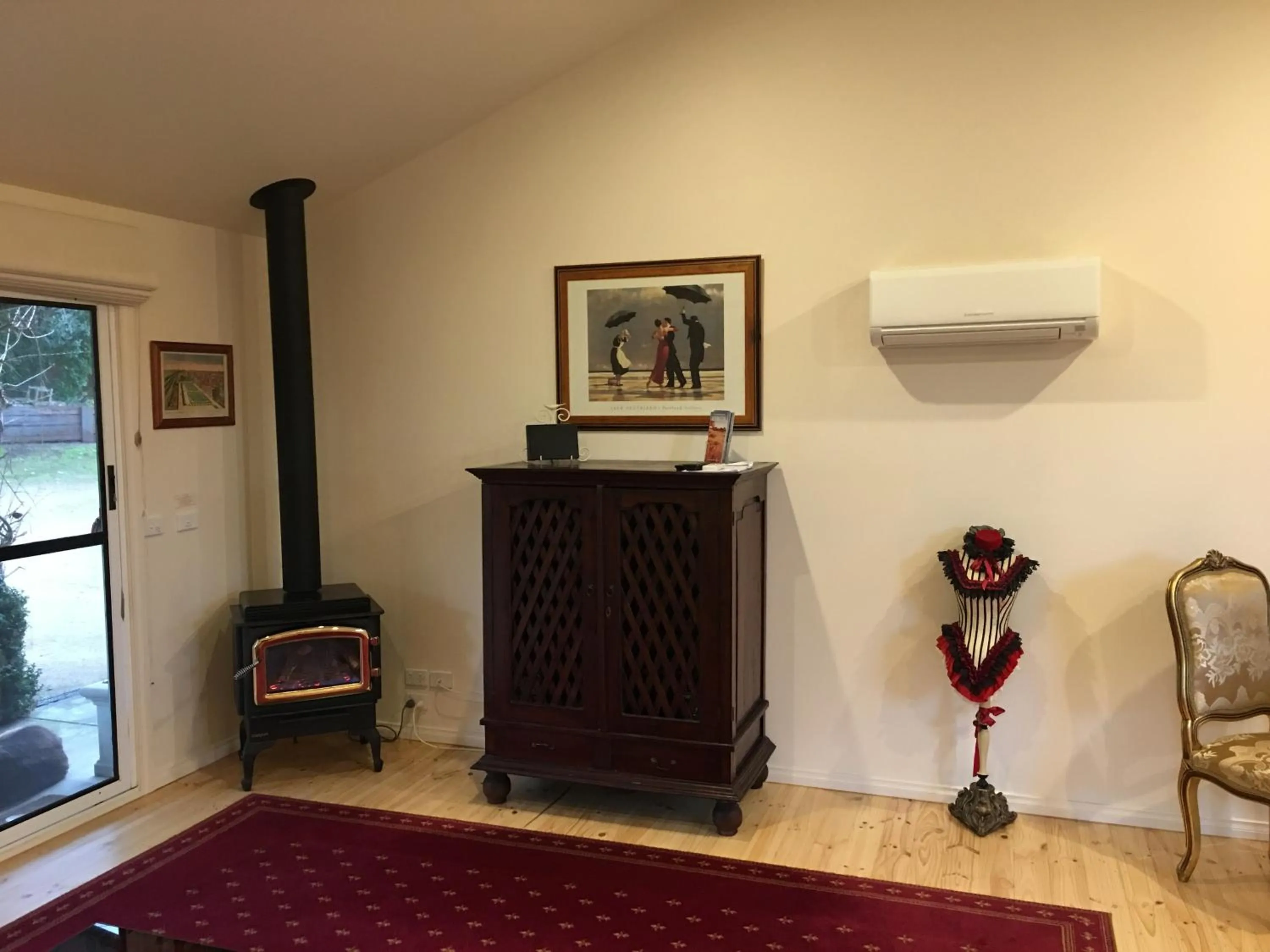 Living room in Weeroona Bed And Breakfast