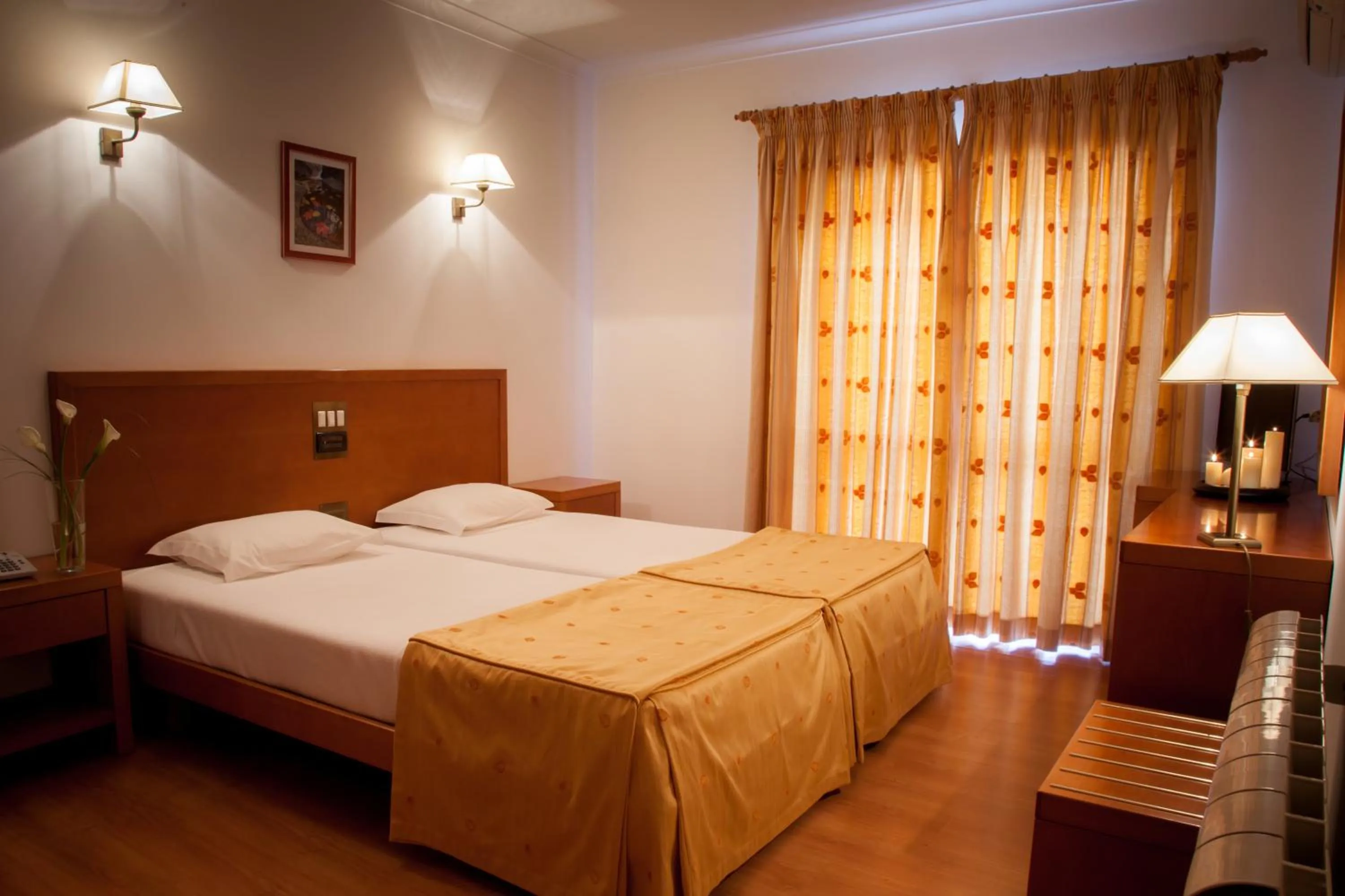 Day, Bed in Hotel Santa Mafalda