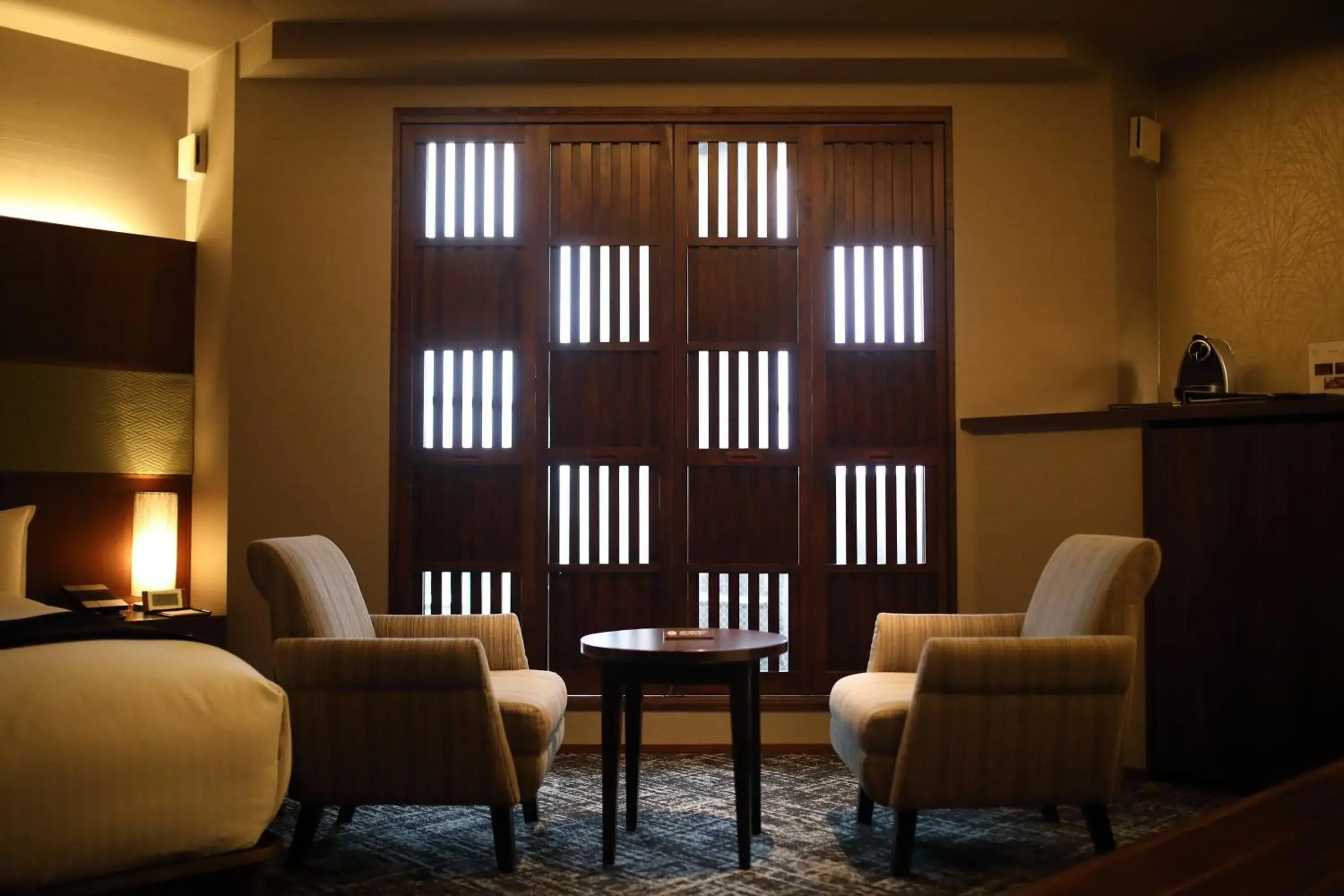 Photo of the whole room in Ryotei Matsuya Honkan Suizenji Photo of the whole room in Ryotei Matsuya Honkan Suizenji