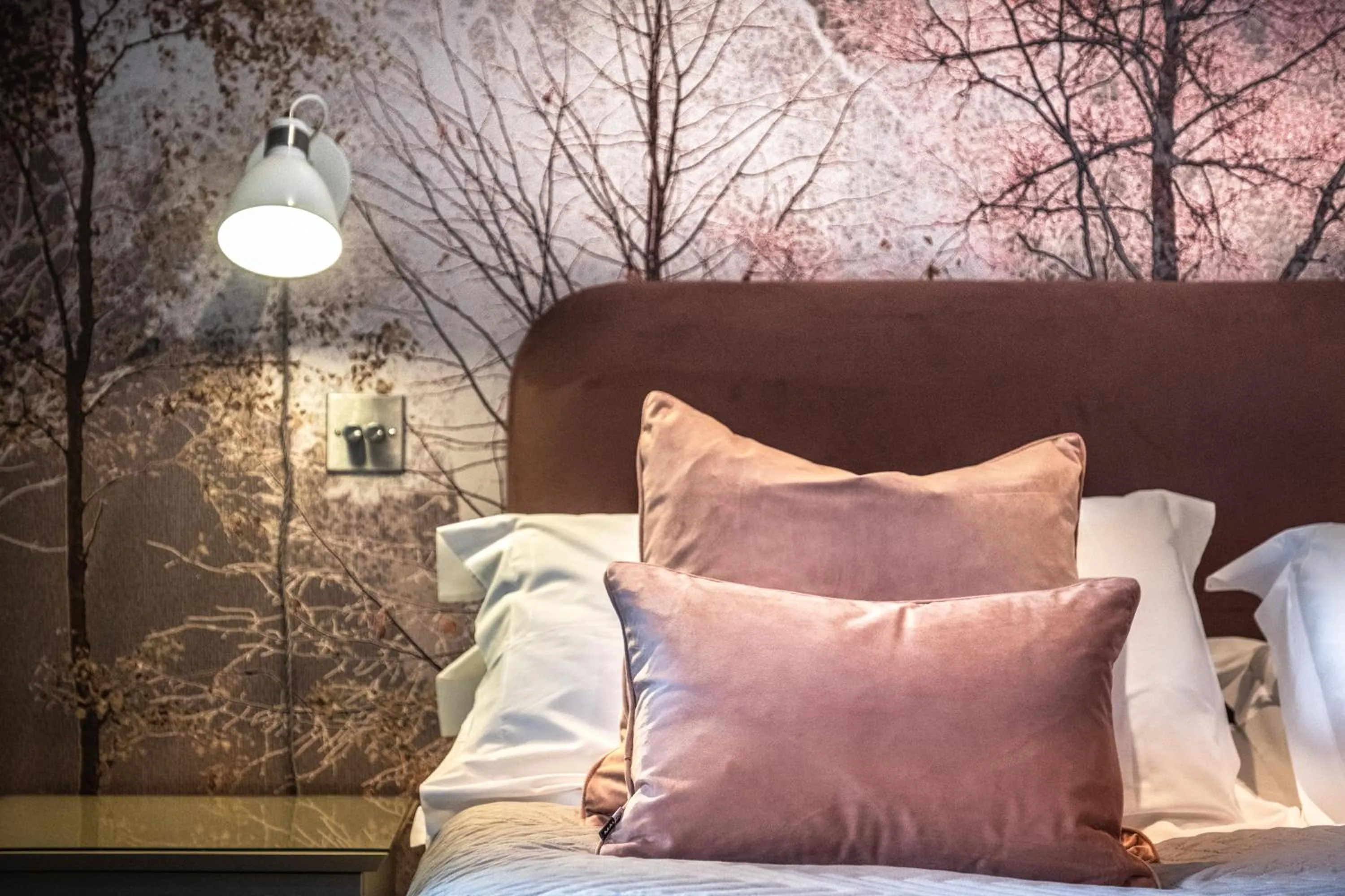 Bed in The Cricketers Clavering