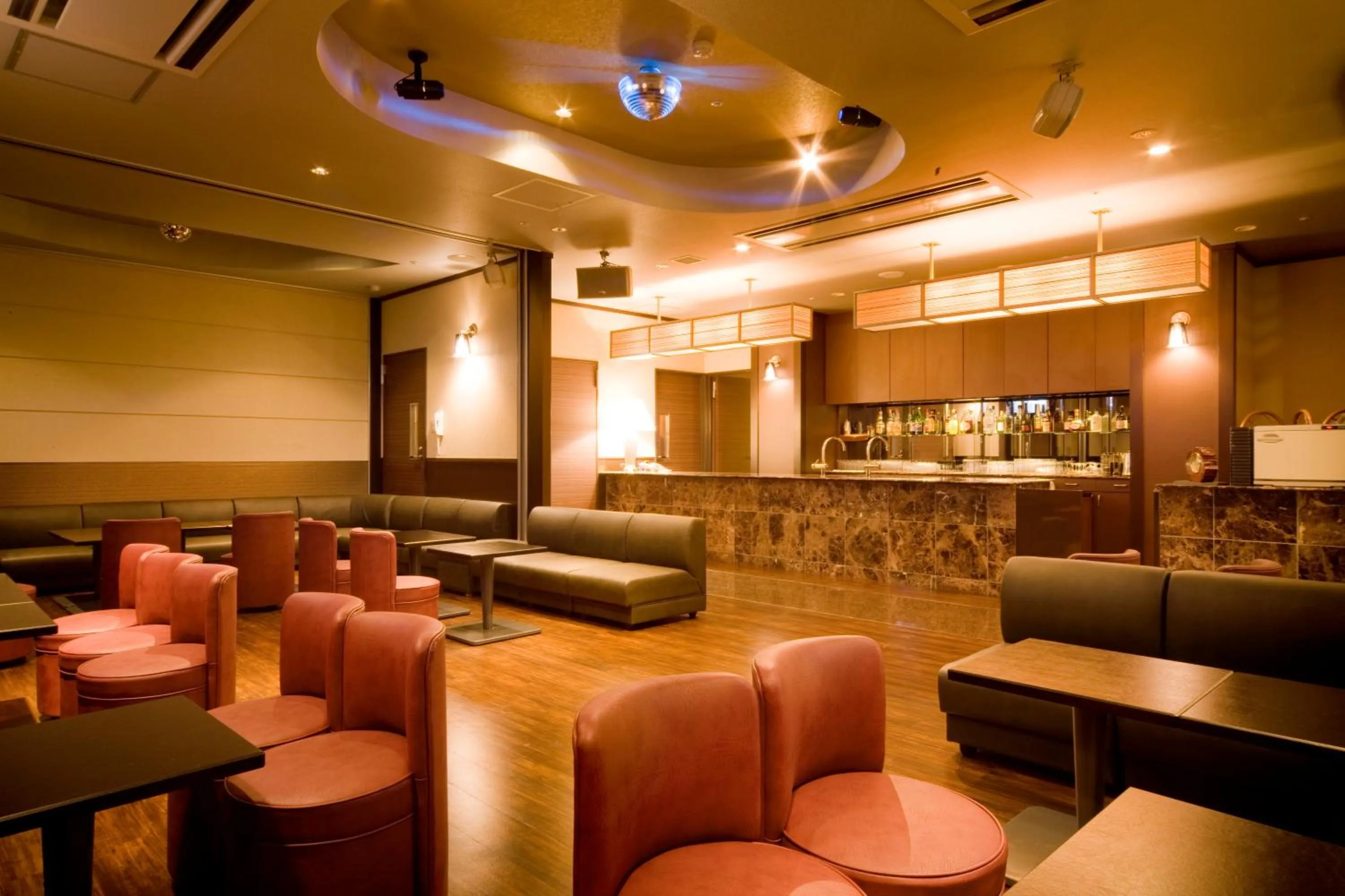 Nightclub / DJ in Hotel Futaba