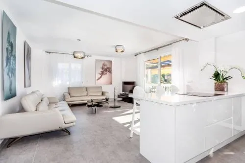 by Riva - 4 bedroom apartment in Dama de noche