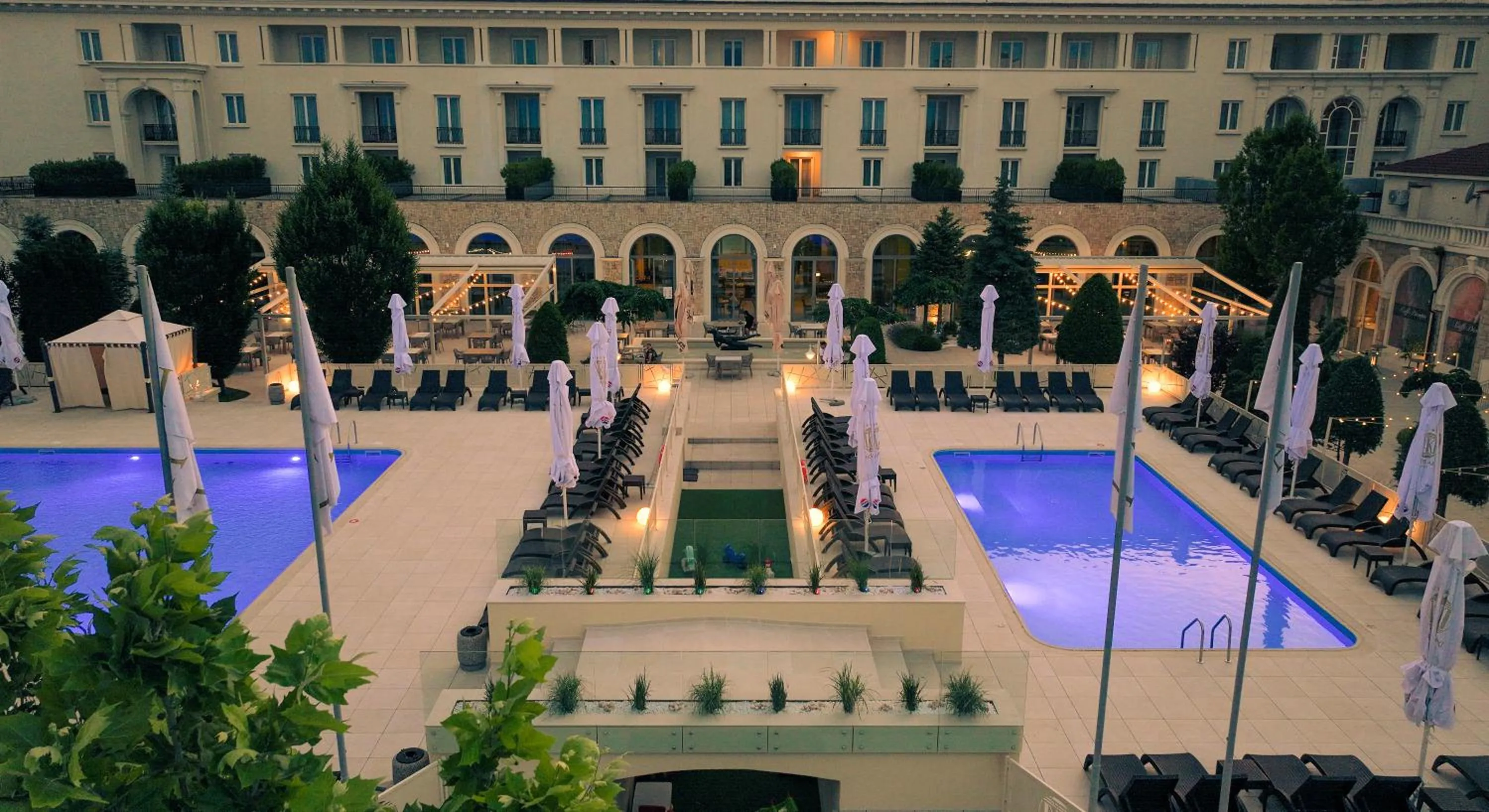 Swimming pool in Iaki Conference & Spa Hotel