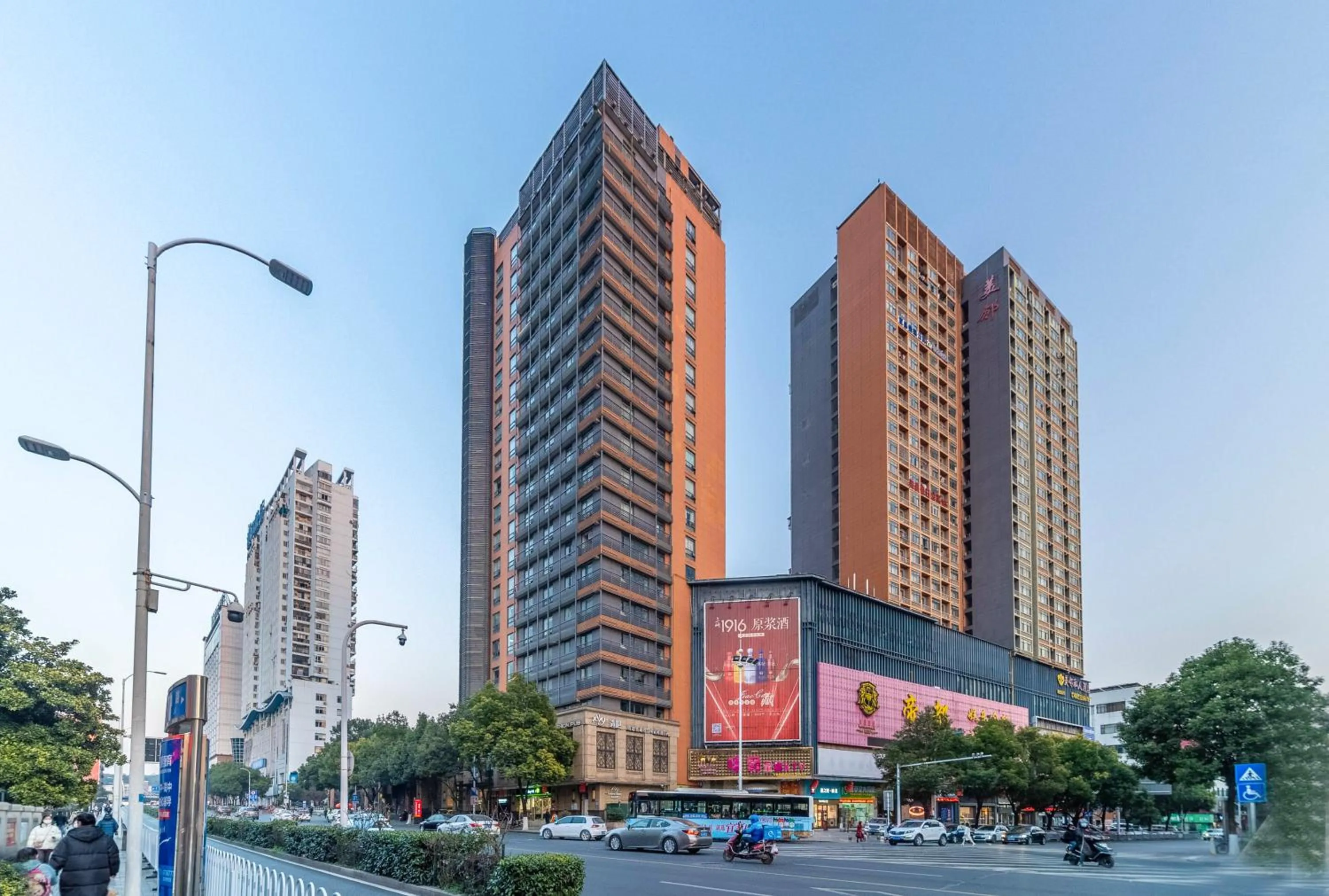 Property building in Ramada Yichang Hotel