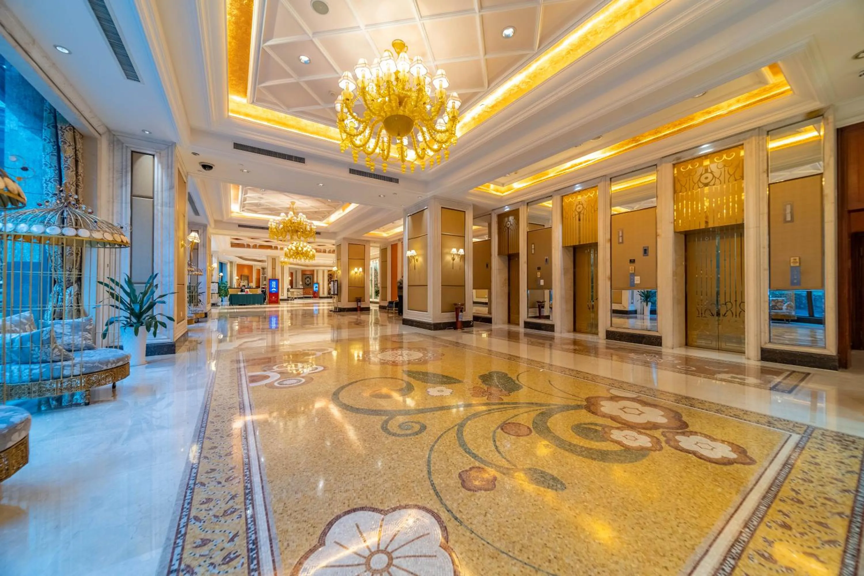 Lobby or reception in Ramada Yichang Hotel