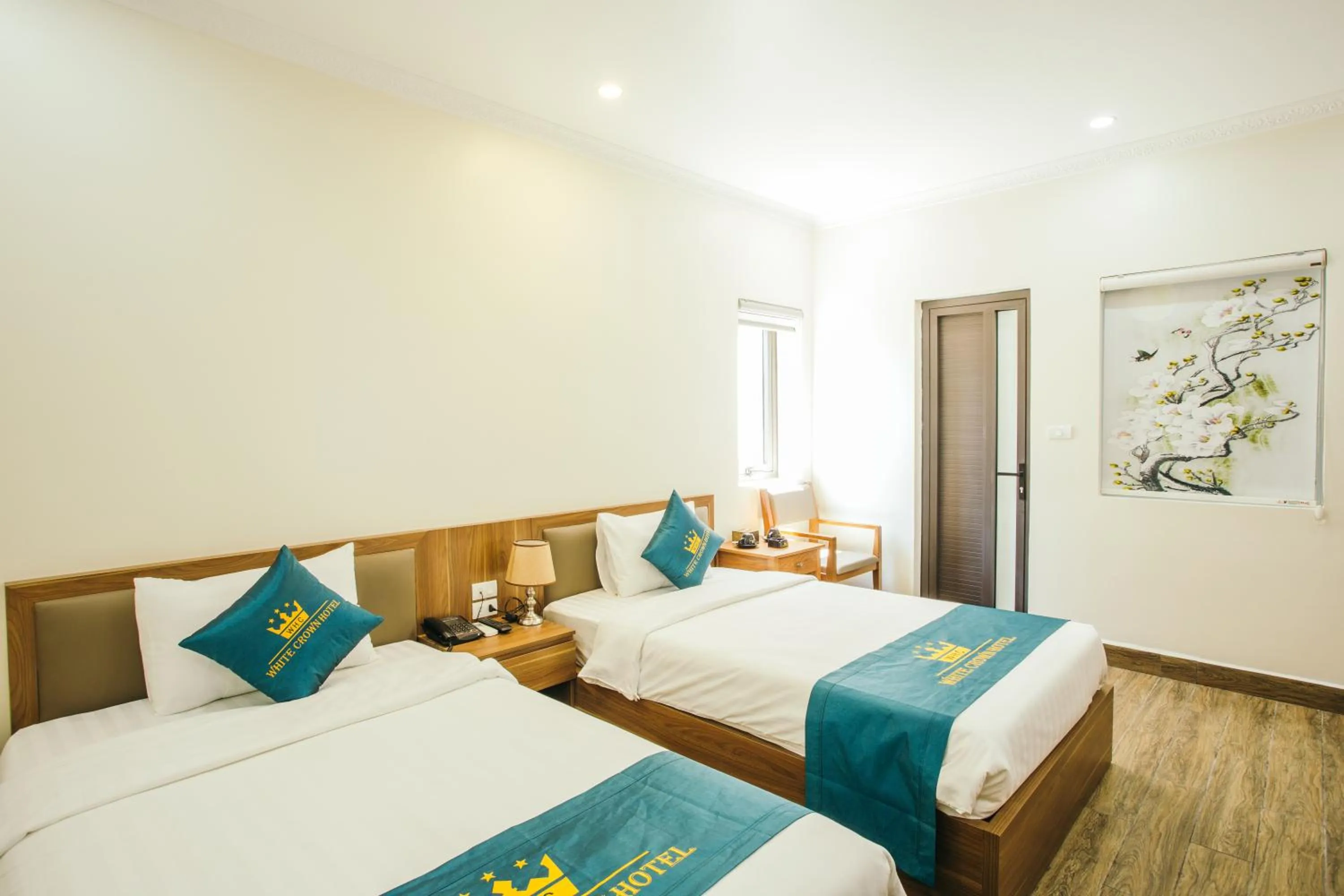 Bed in White Crown Hotel