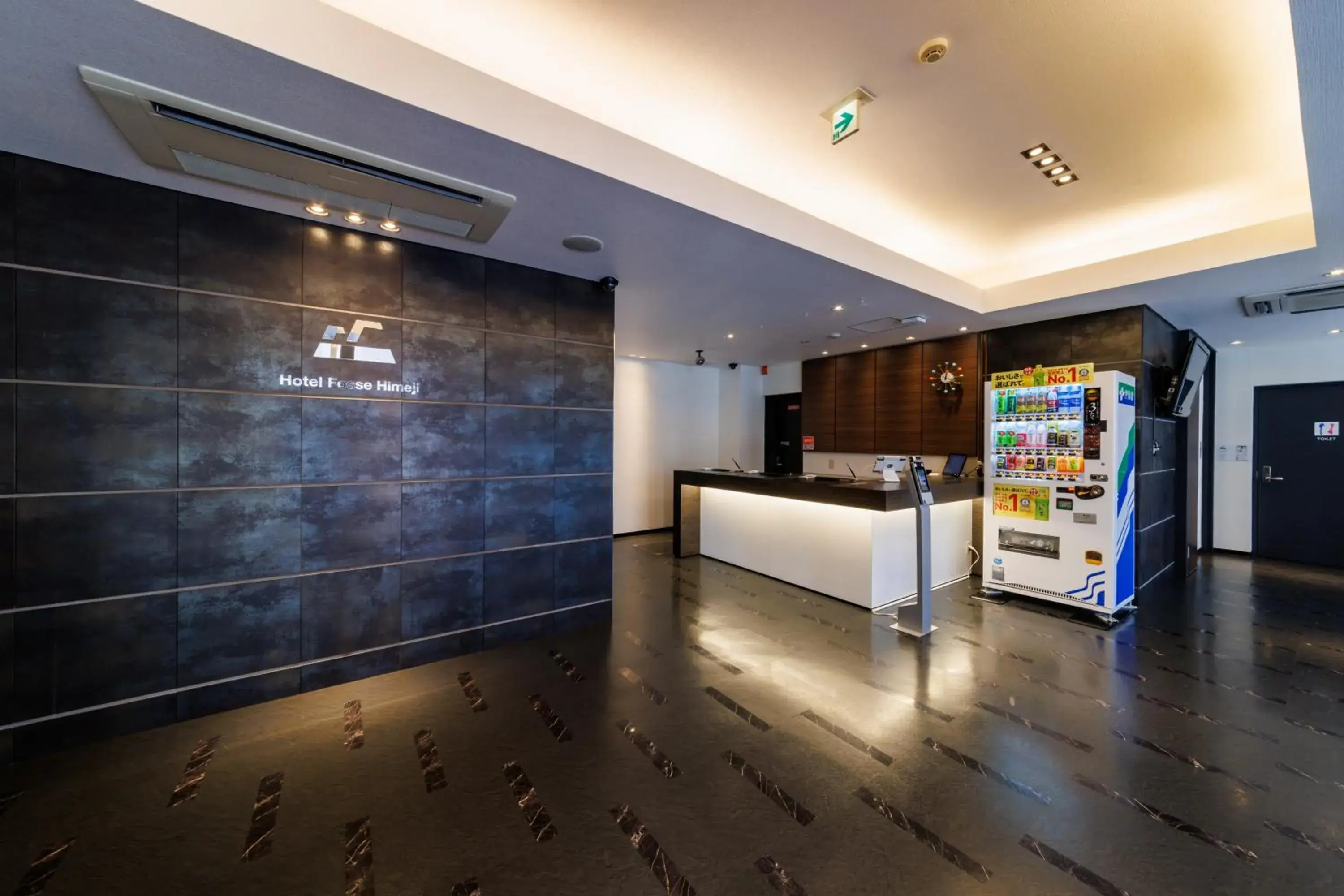 Facade/entrance in Hotel Fosse Himeji Facade/entrance in Hotel Fosse Himeji