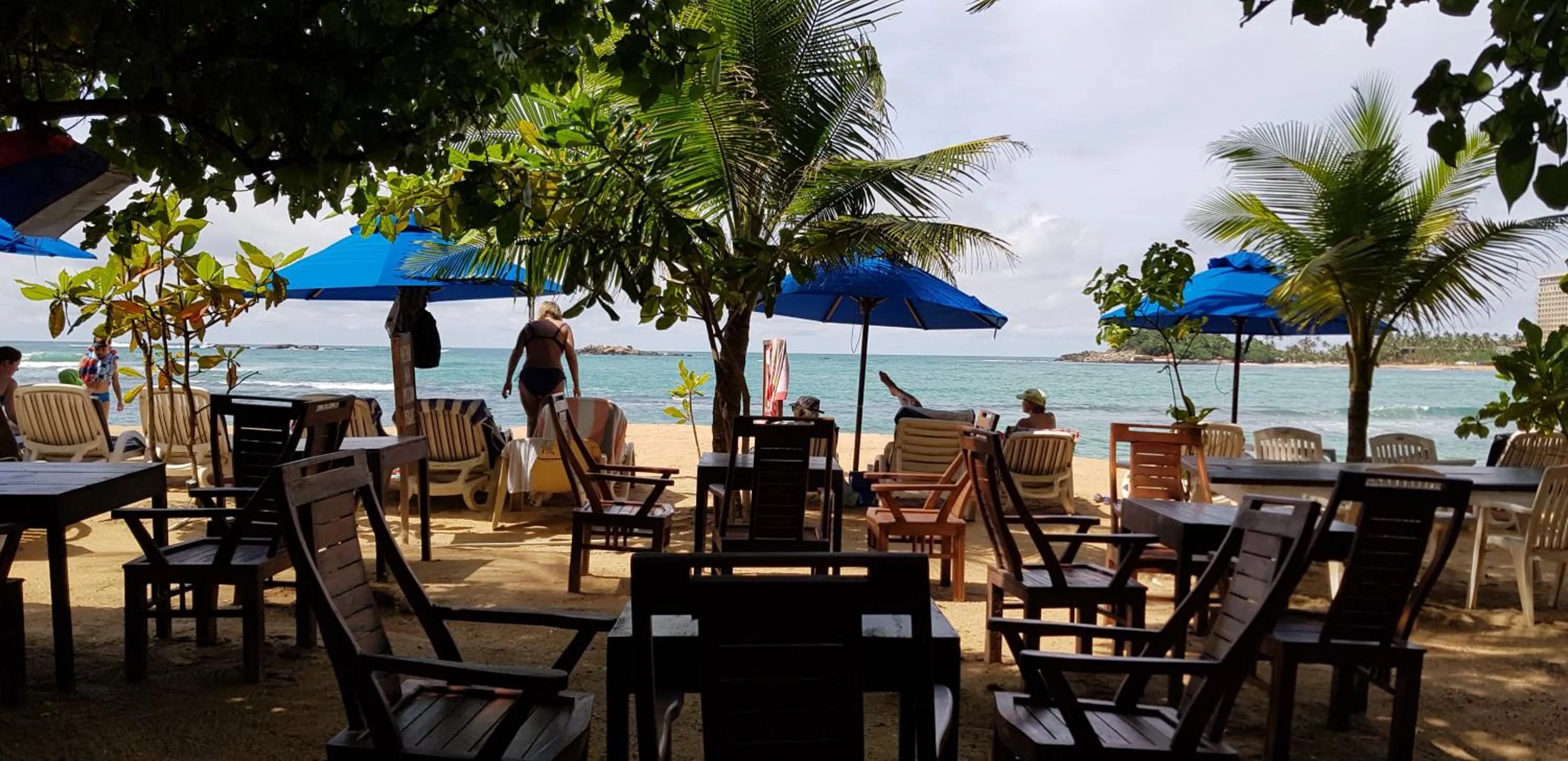 Restaurant/places to eat in Sunset Colony Beach Resort
