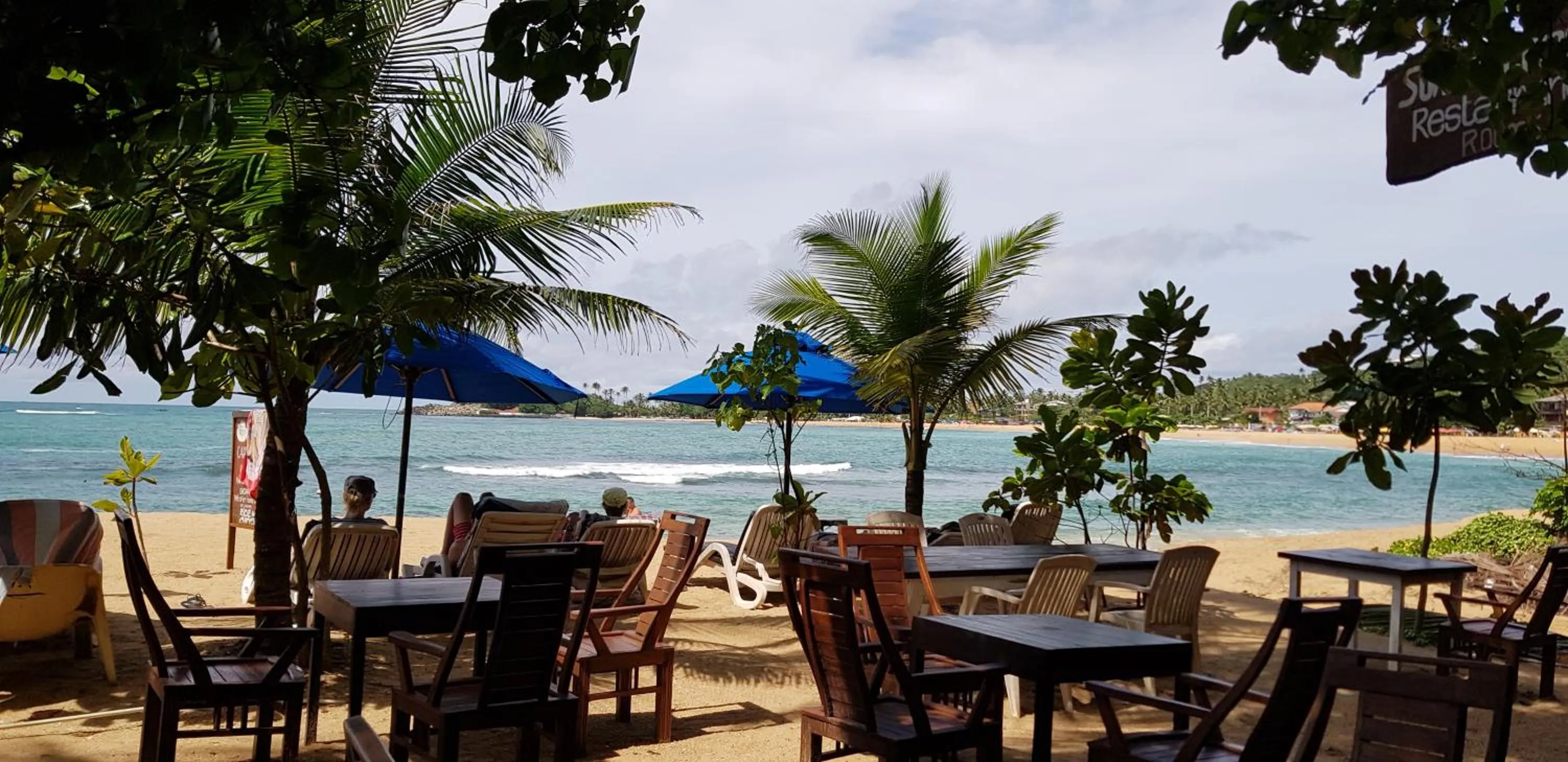 Restaurant/places to eat in Sunset Colony Beach Resort