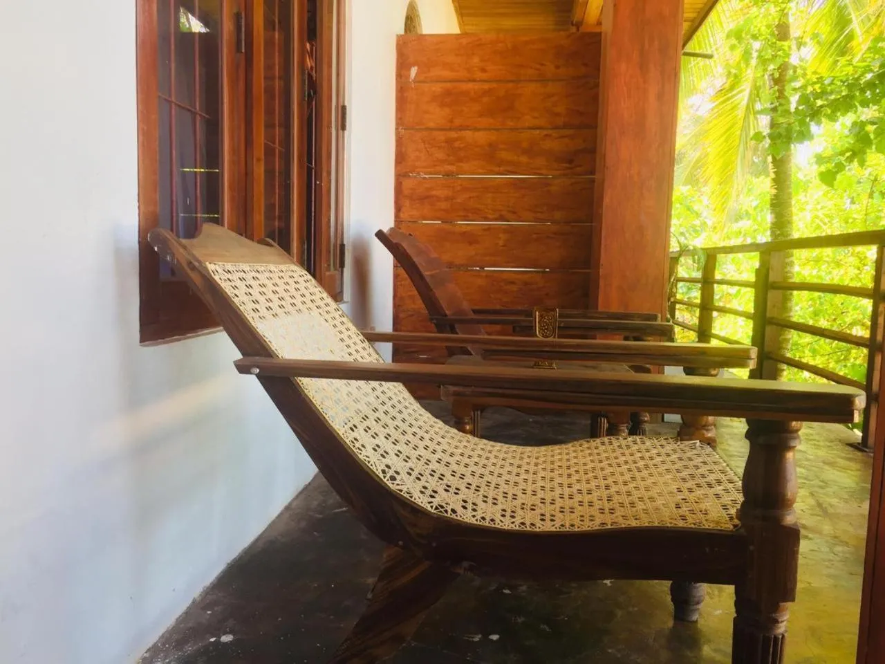 Seating area in Sunset Colony Beach Resort