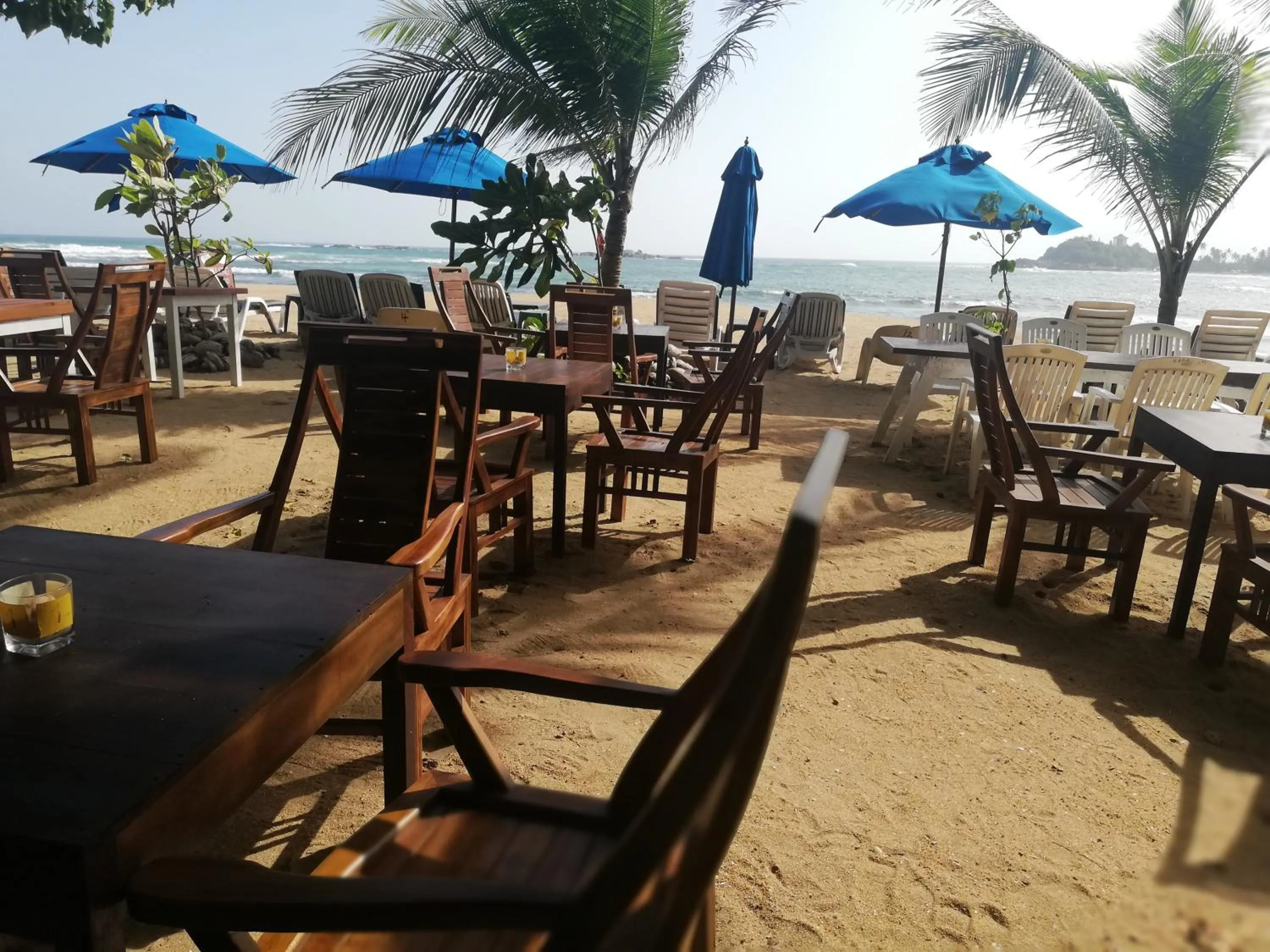 Restaurant/places to eat in Sunset Colony Beach Resort