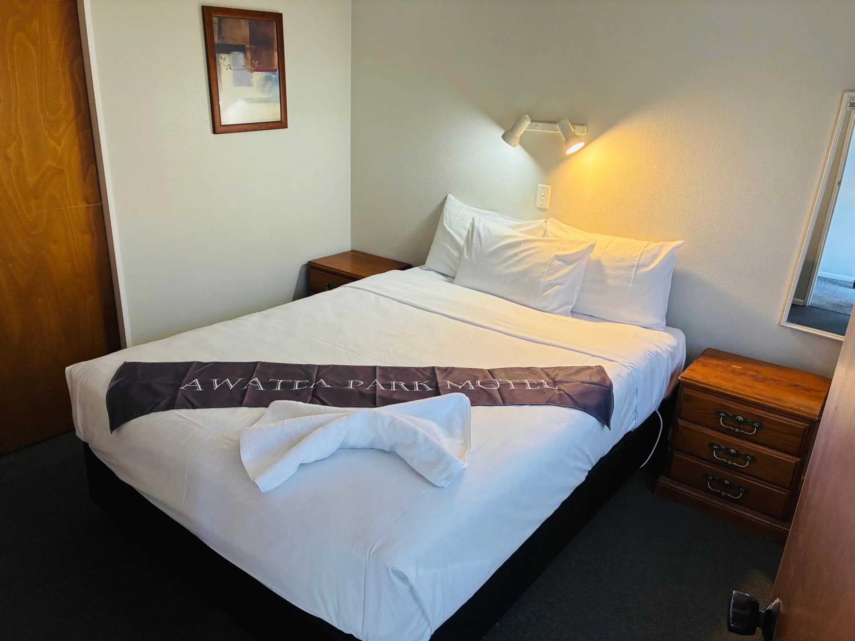 Bedroom, Bed in Awatea Park Motel