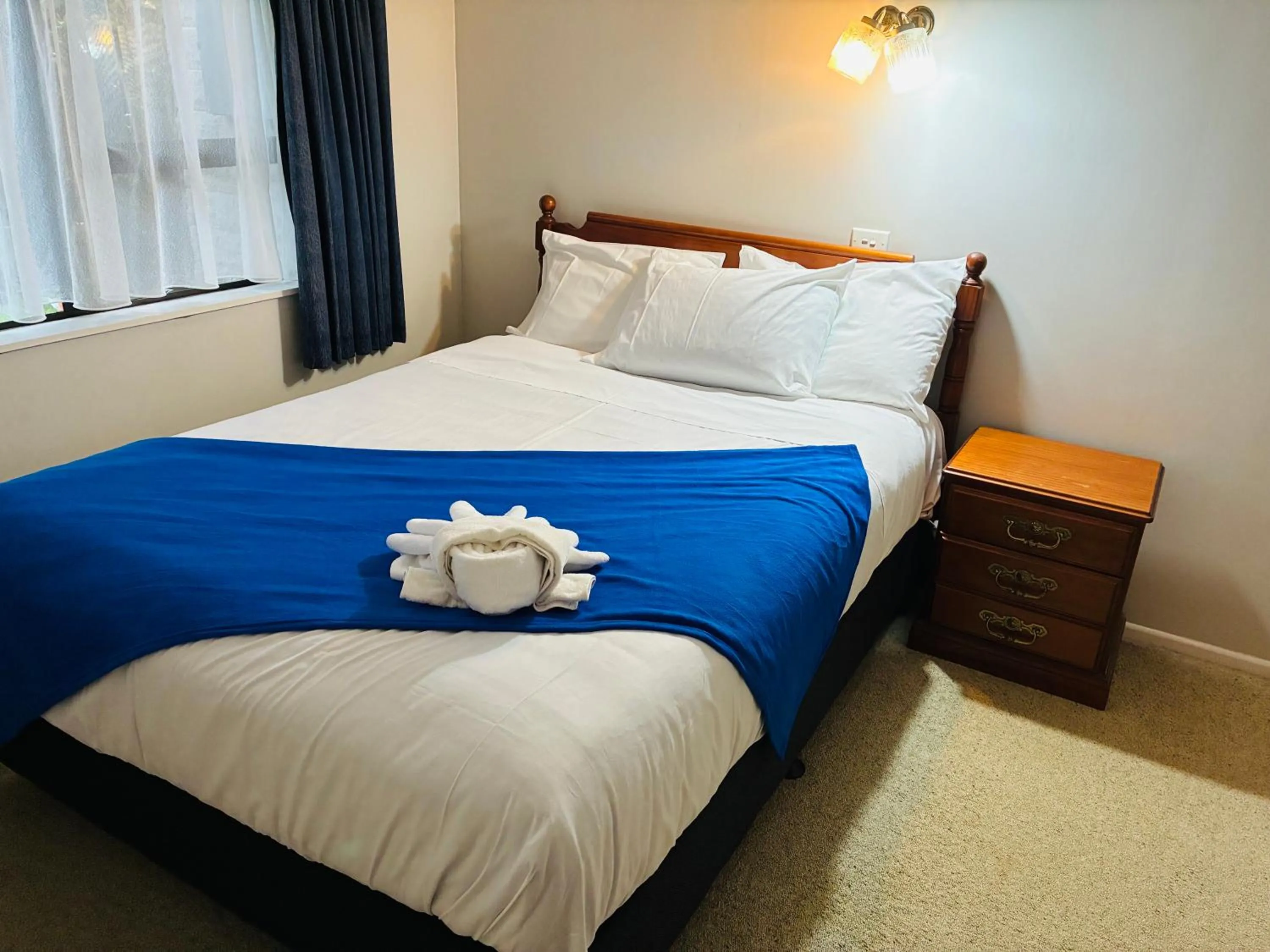 Bedroom, Bed in Awatea Park Motel