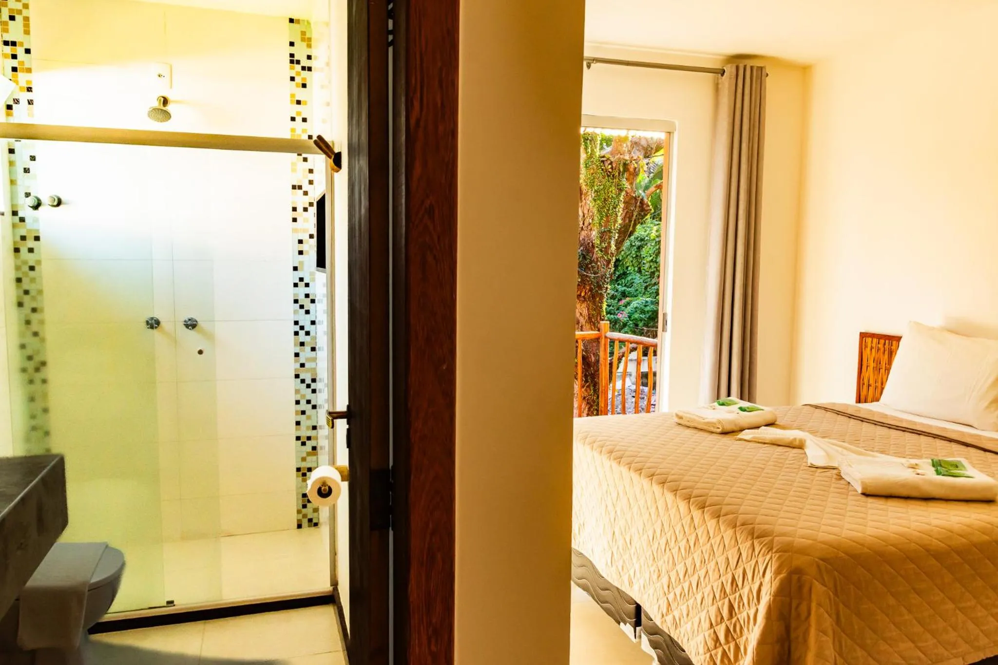 Shower in Morena Jambo