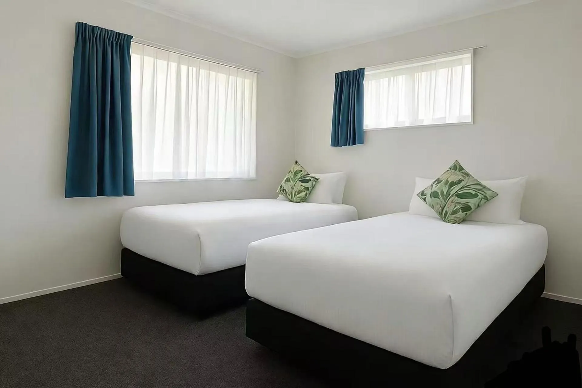 Bedroom, Bed in Pure Motel