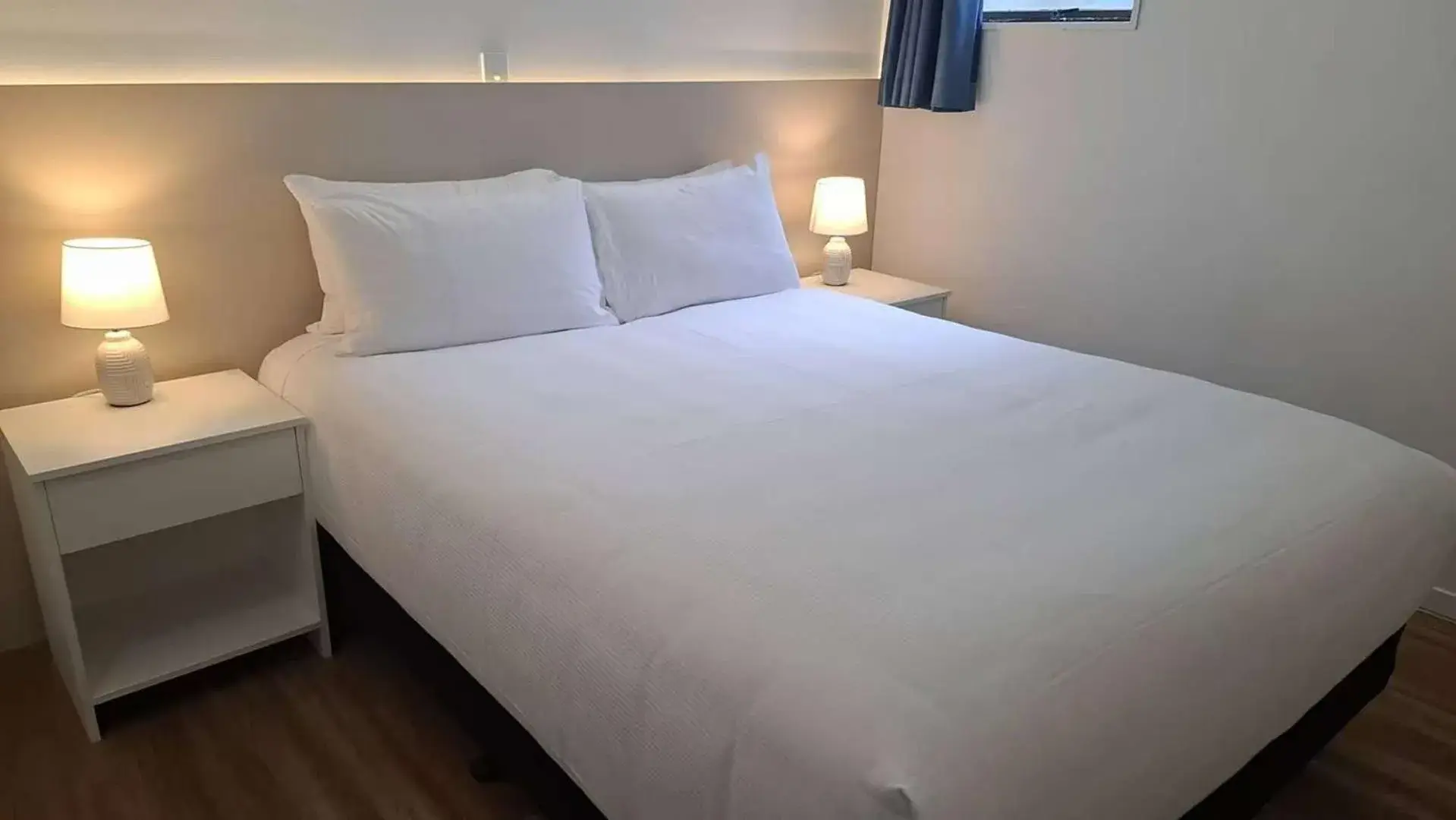Bedroom, Bed in Pure Motel Bedroom, Bed in Pure Motel