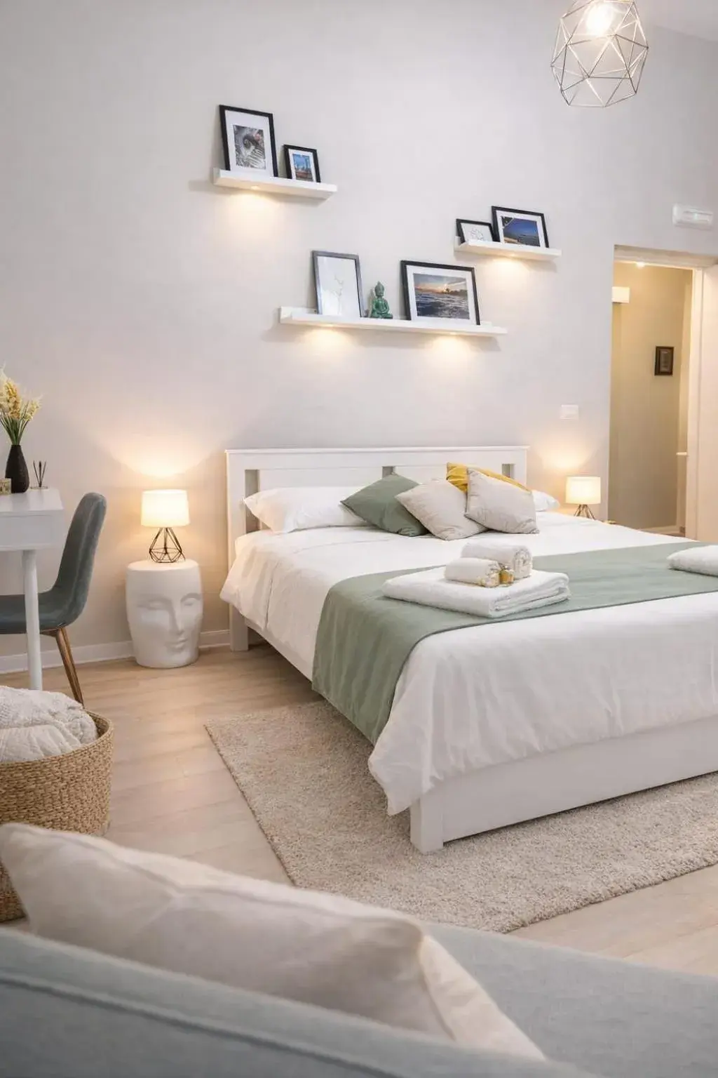 Double Room with Private Bathroom - single occupancy in B&B Green Double Room with Private Bathroom - single occupancy in B&B Green