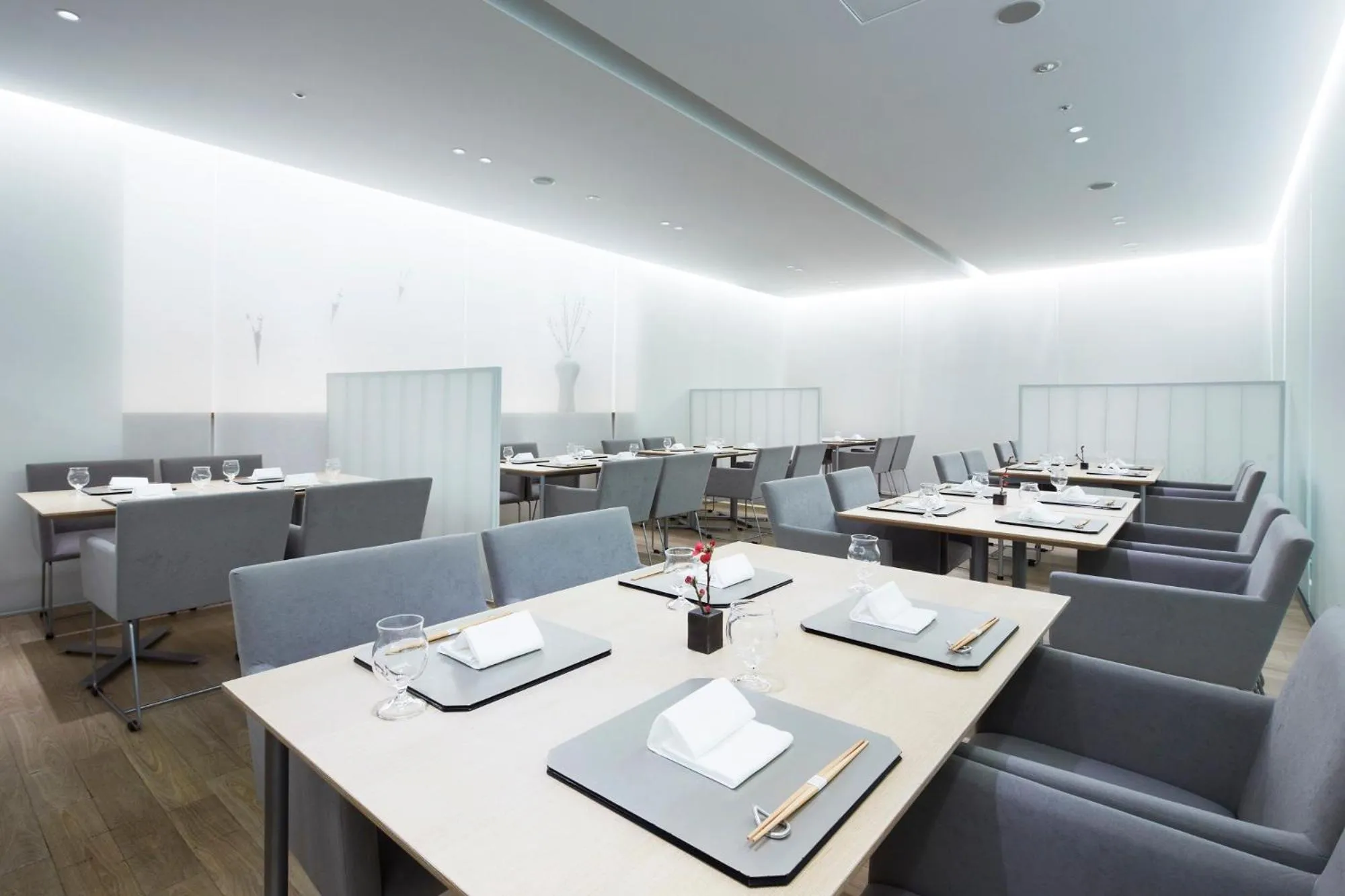 Restaurant/places to eat in The Tokyo Station Hotel