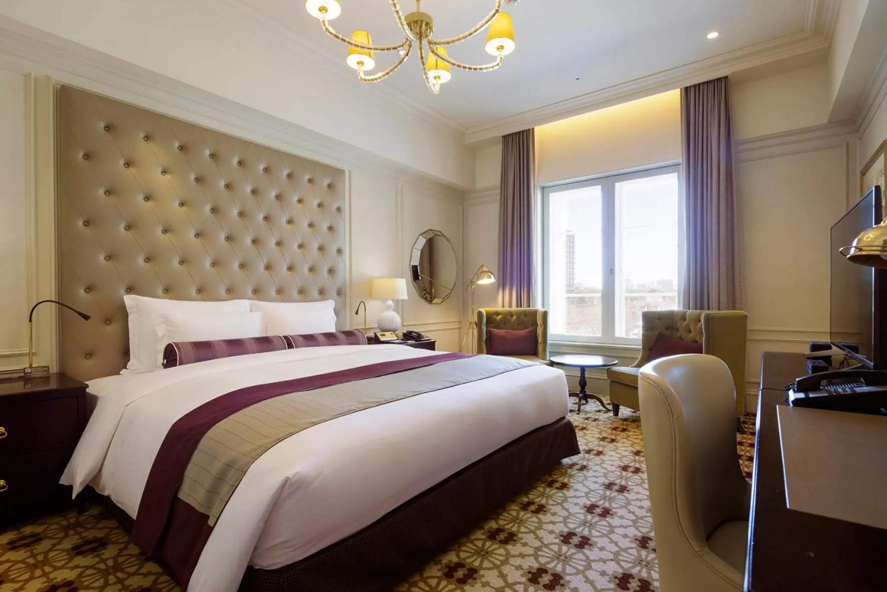 Photo of the whole room, Bed in The Tokyo Station Hotel