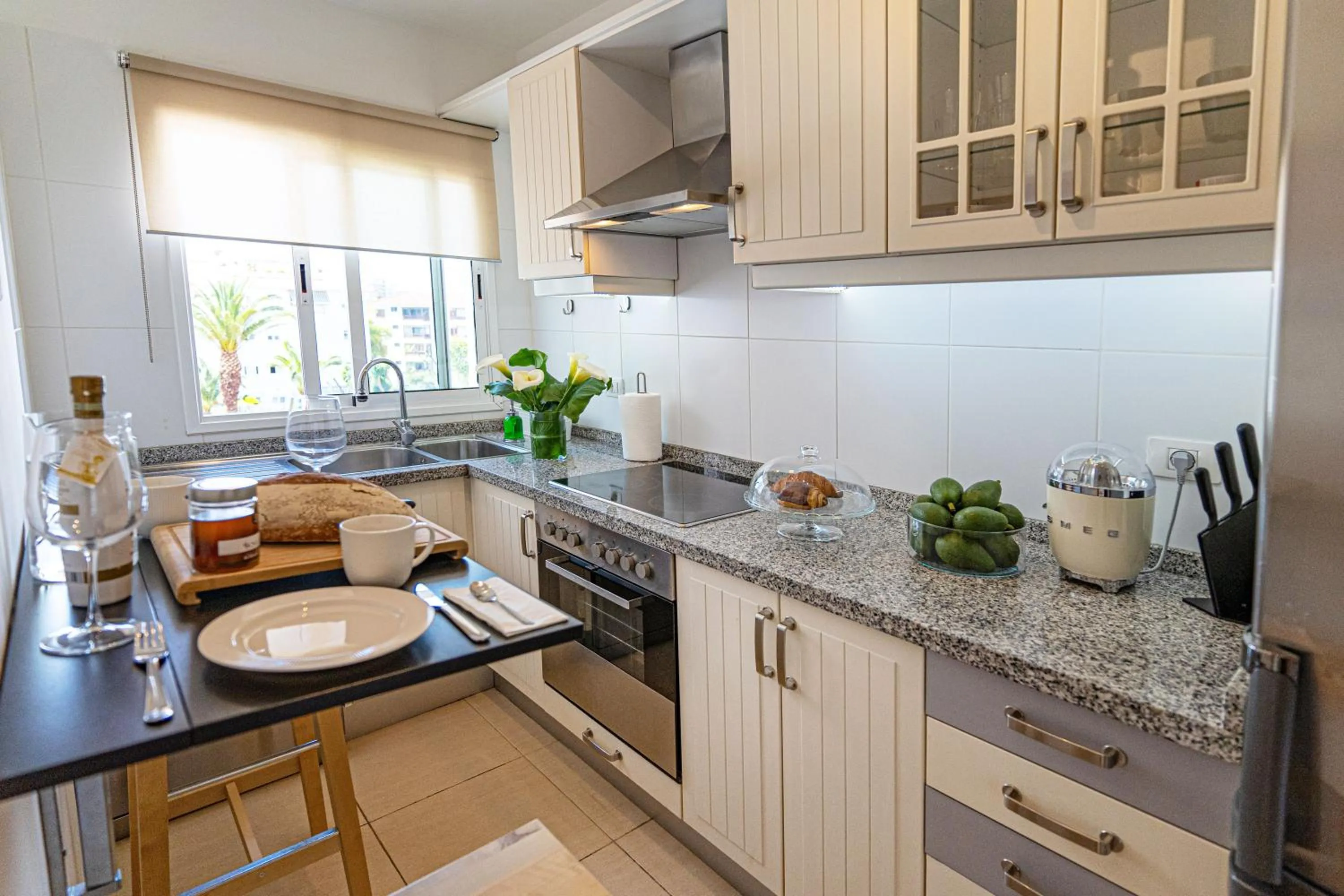 kitchen in Apartamentos Lavanda
