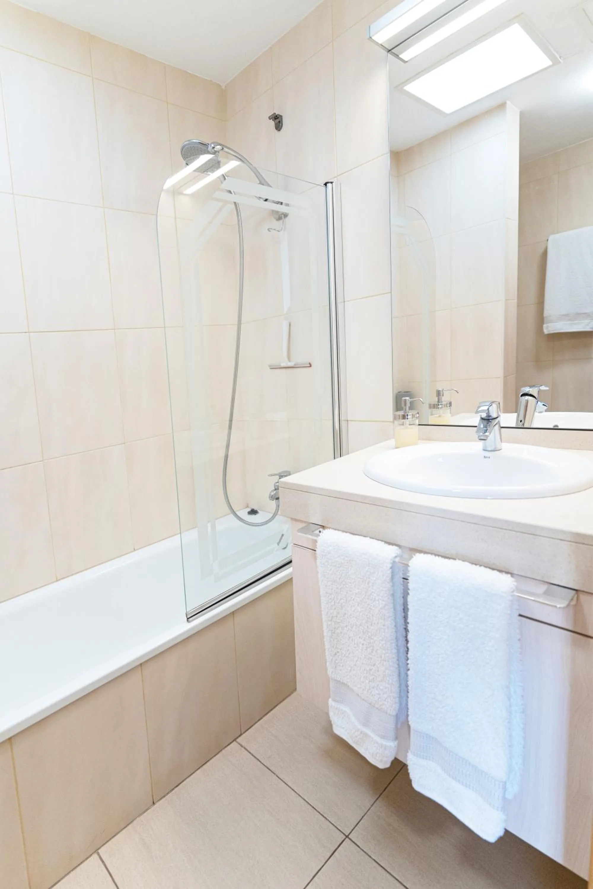 Bathroom in Apartamentos Lavanda