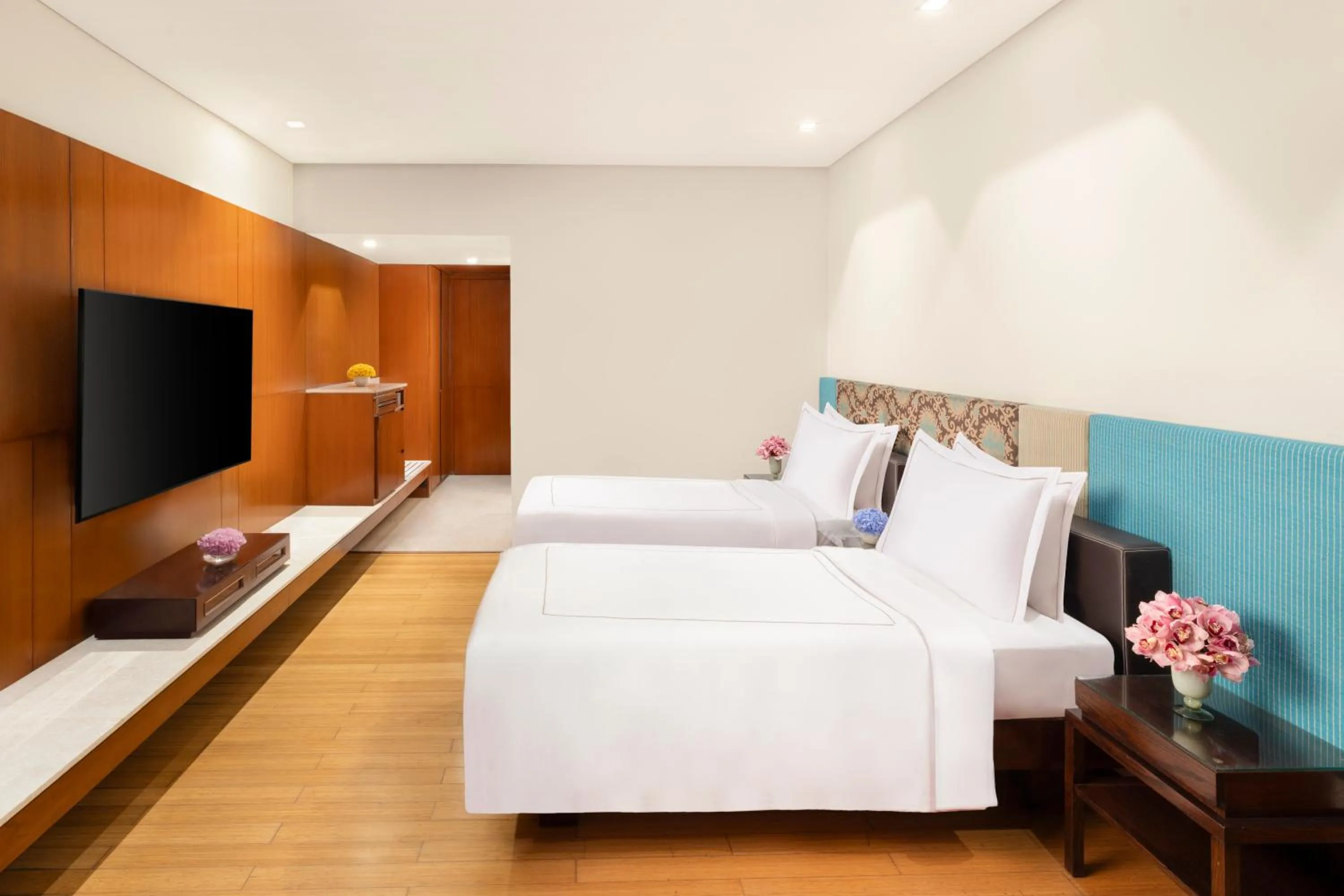 Bed in Taj Surajkund Resort & Spa, Delhi NCR