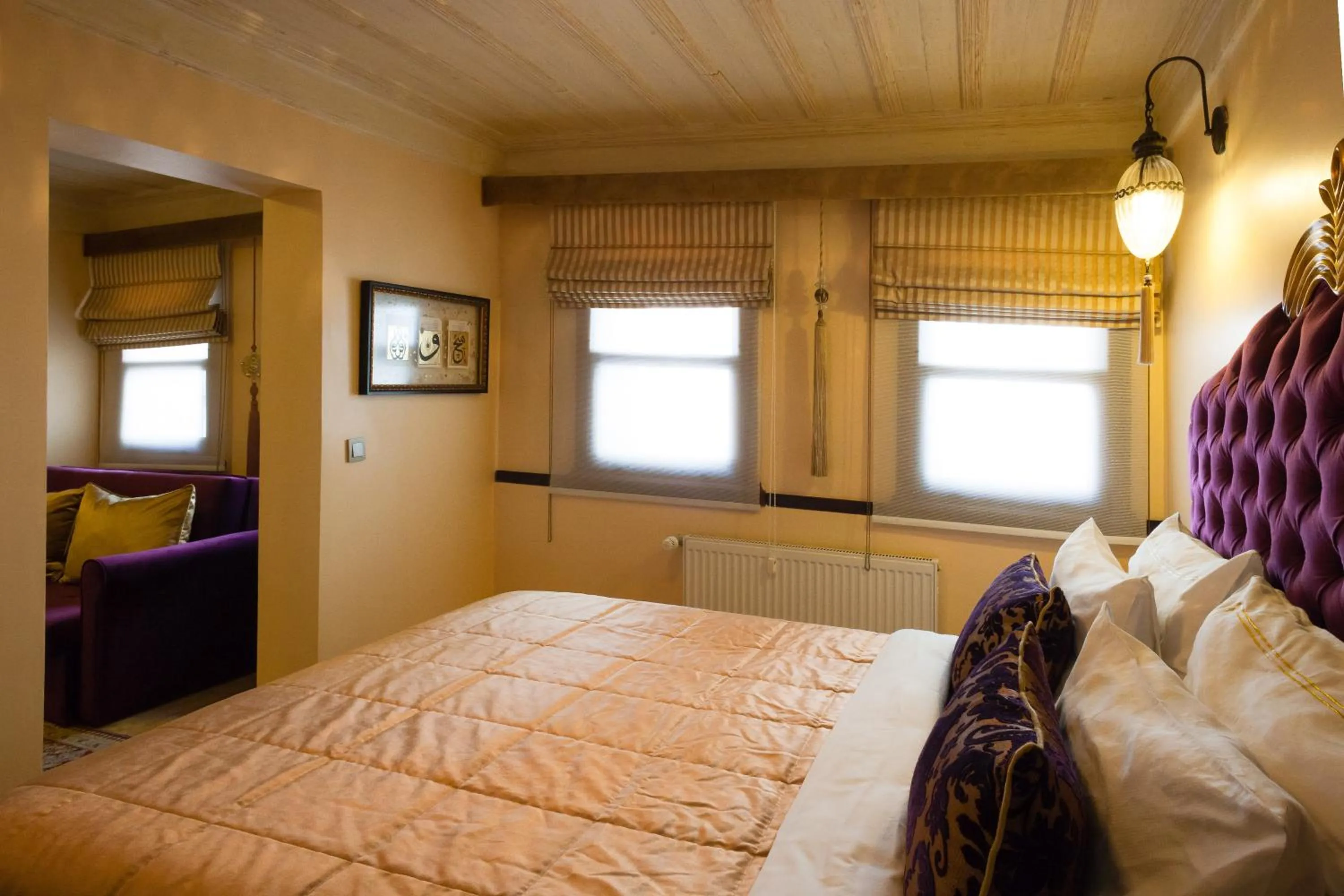 Bed in İstanbul Bosphorus Hotel Symbola