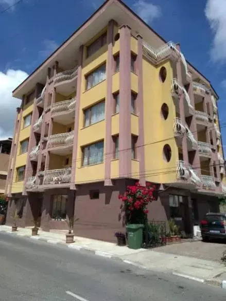 Family Hotel Denica Family Hotel Denica